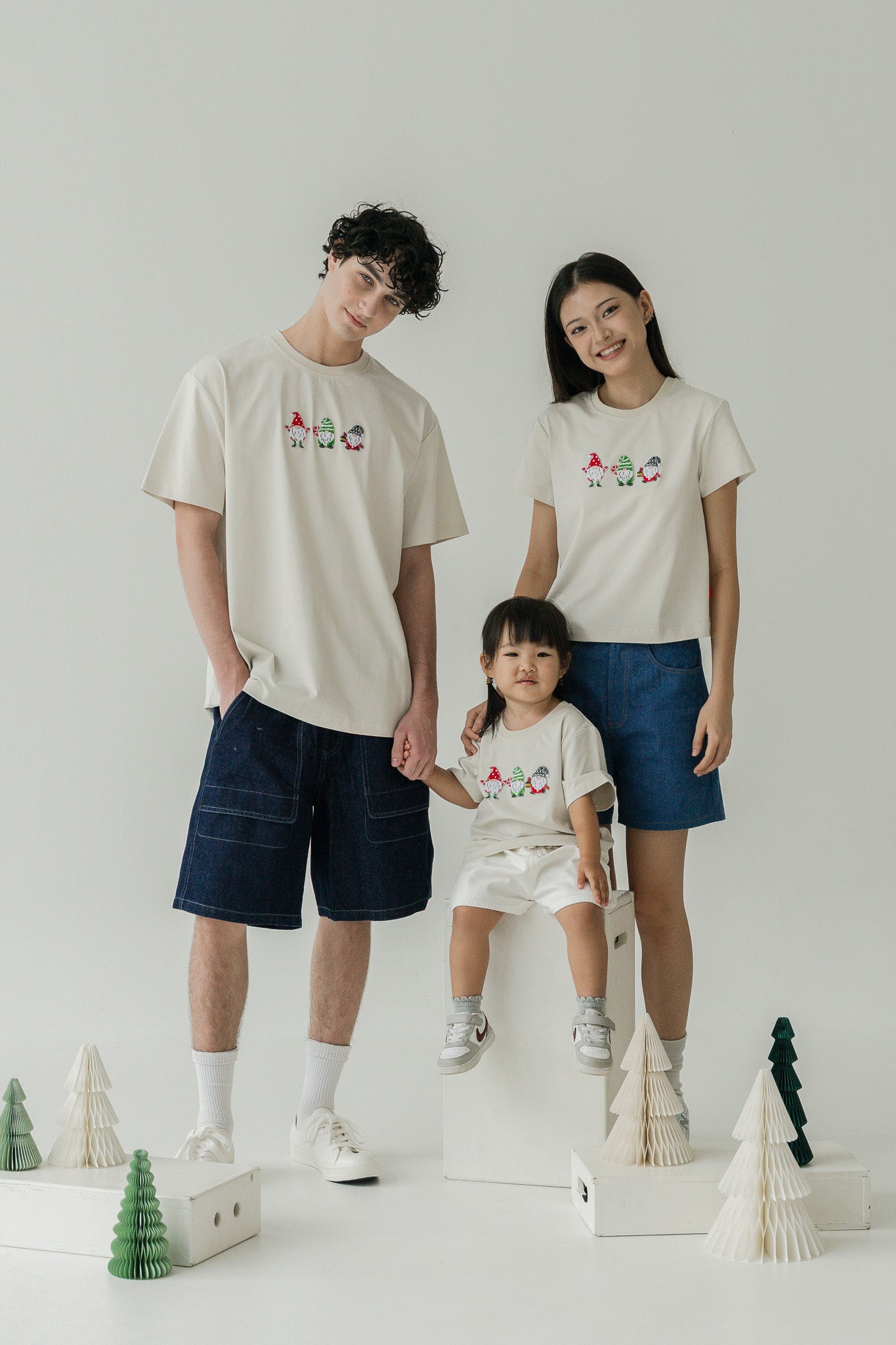 Holly Jolly Kid's Tee in Cream
