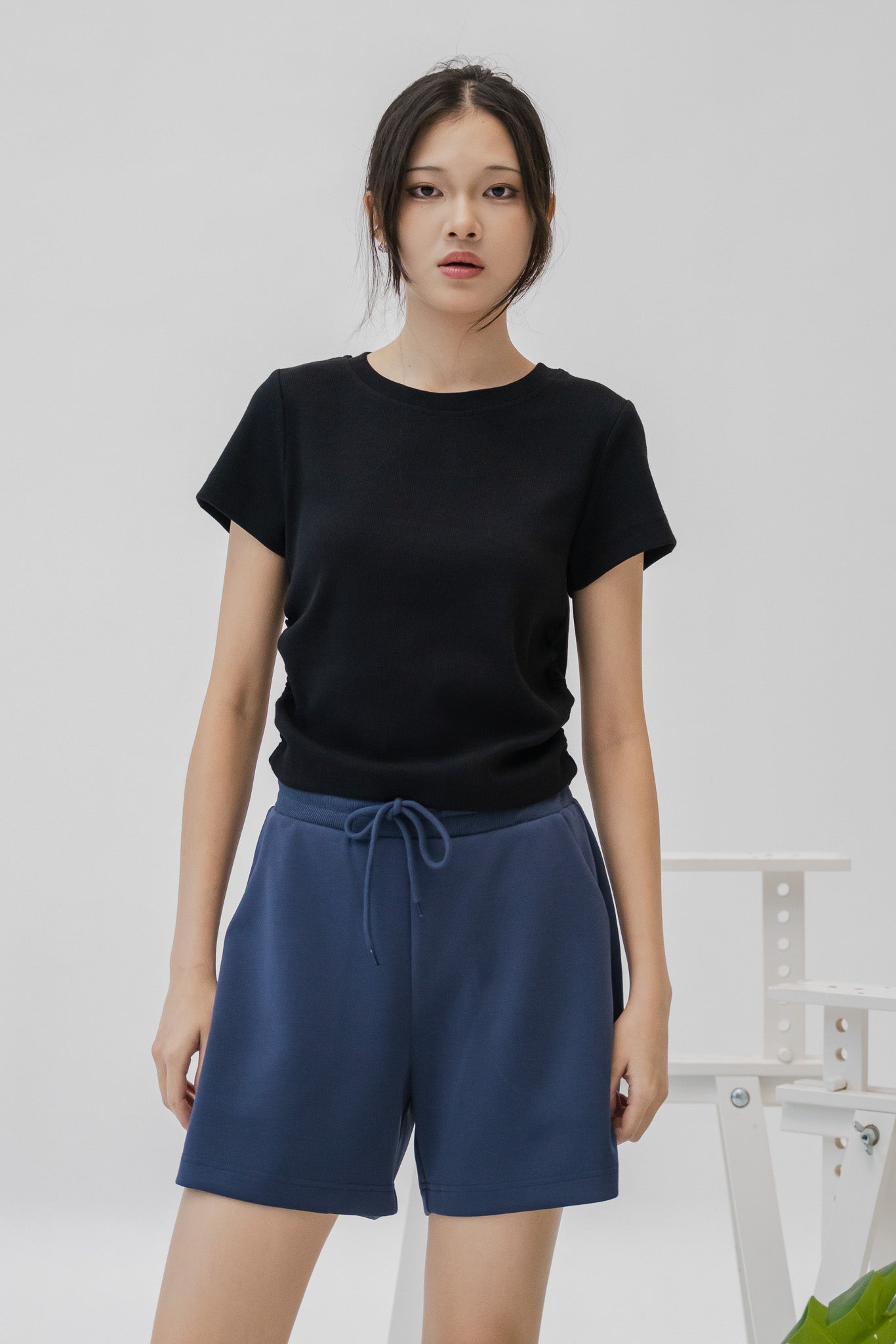 Comfy Ruched Ribbed Cropped Tee in Black