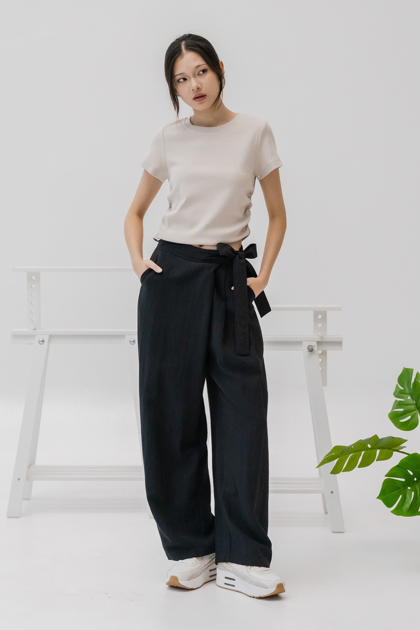 Yuna Knot Tie Pants in Black