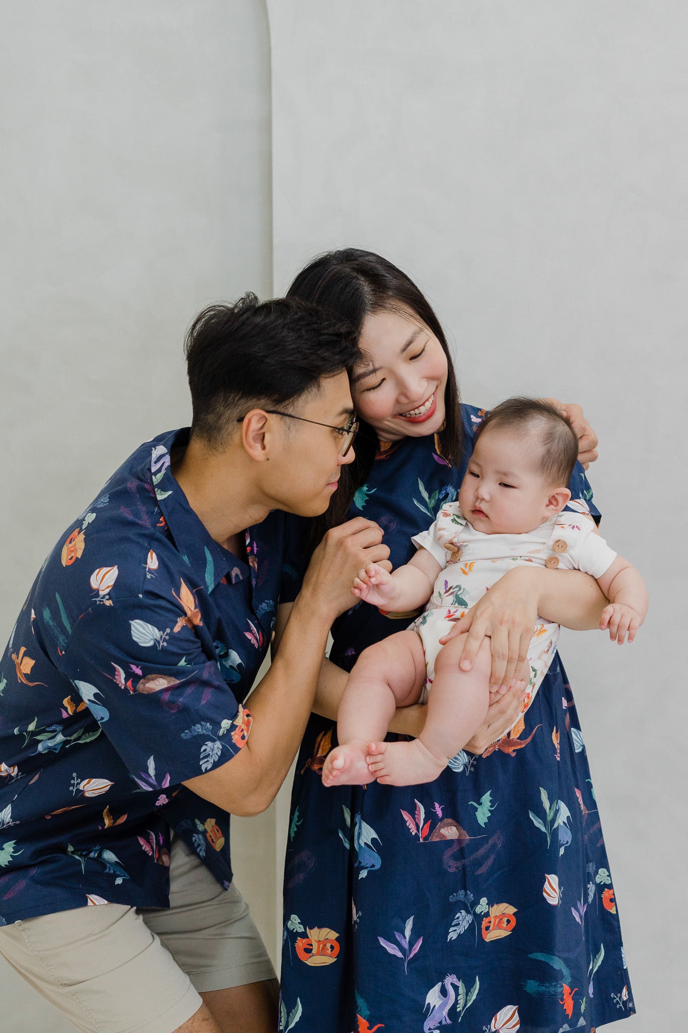 Legend Has It Men's Camp Collar Linen Shirt in Heaven