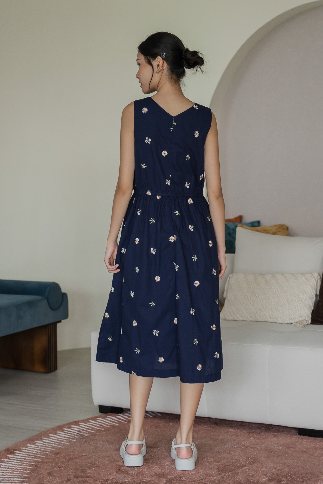 Carly Floral Embroidery Dress in Navy