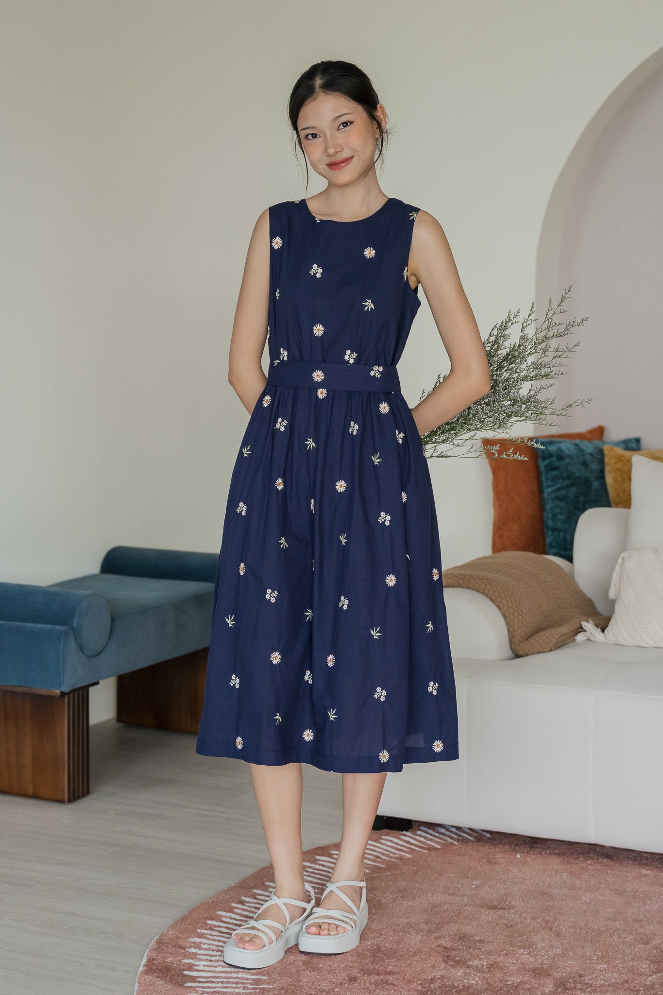 Carly Floral Embroidery Dress in Navy
