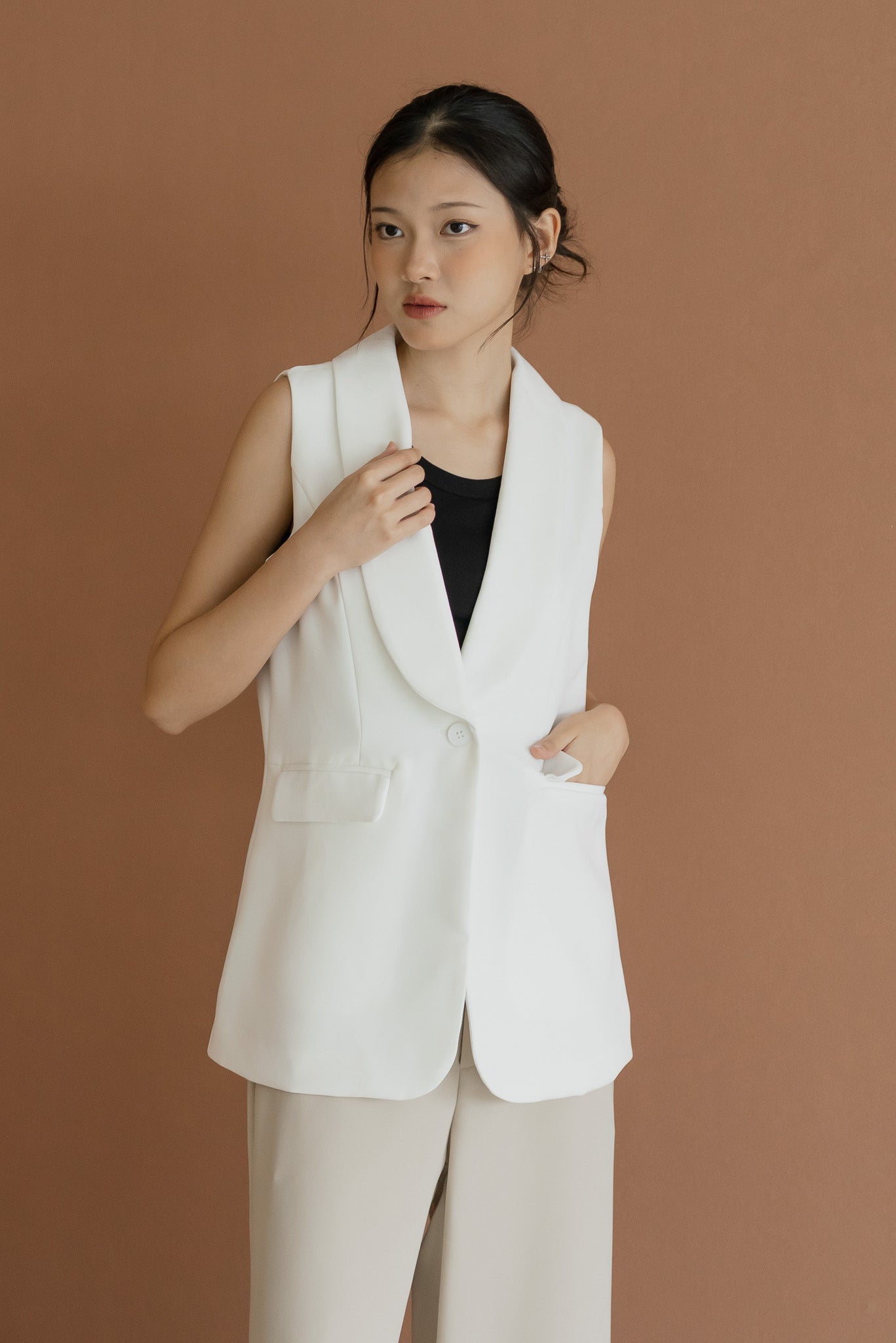Amaya Vest in White