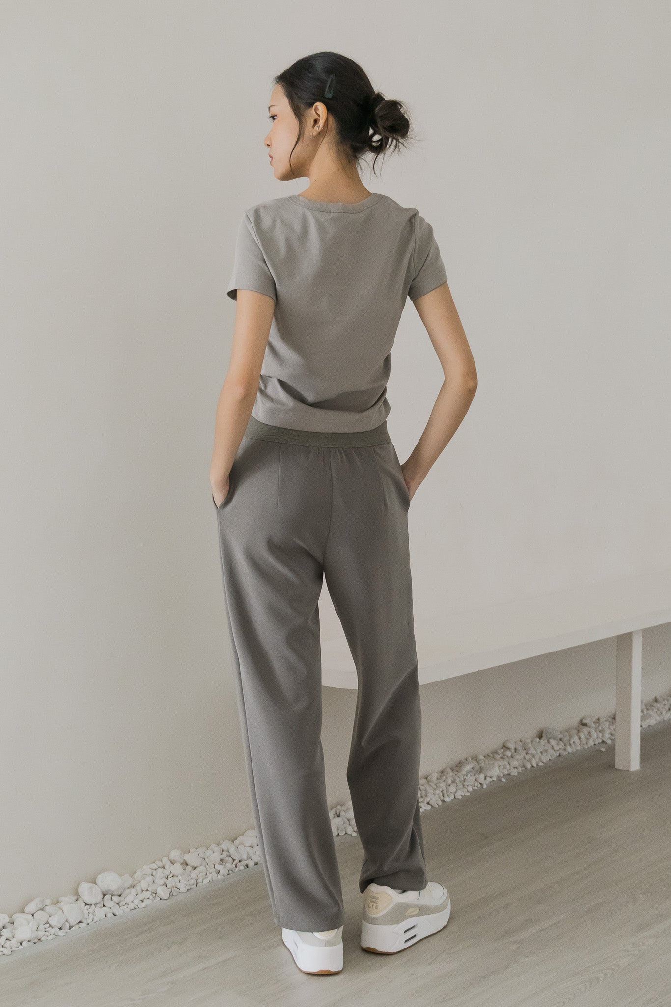 Comfy Side Ruched Tee in Khaki