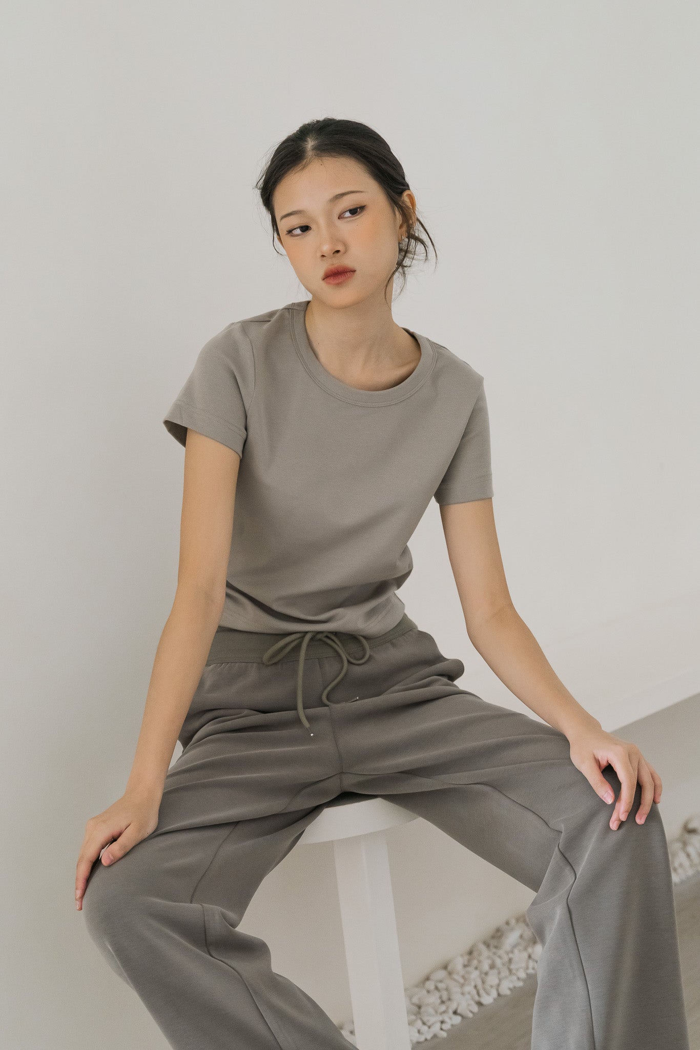 Comfy Side Ruched Tee in Khaki