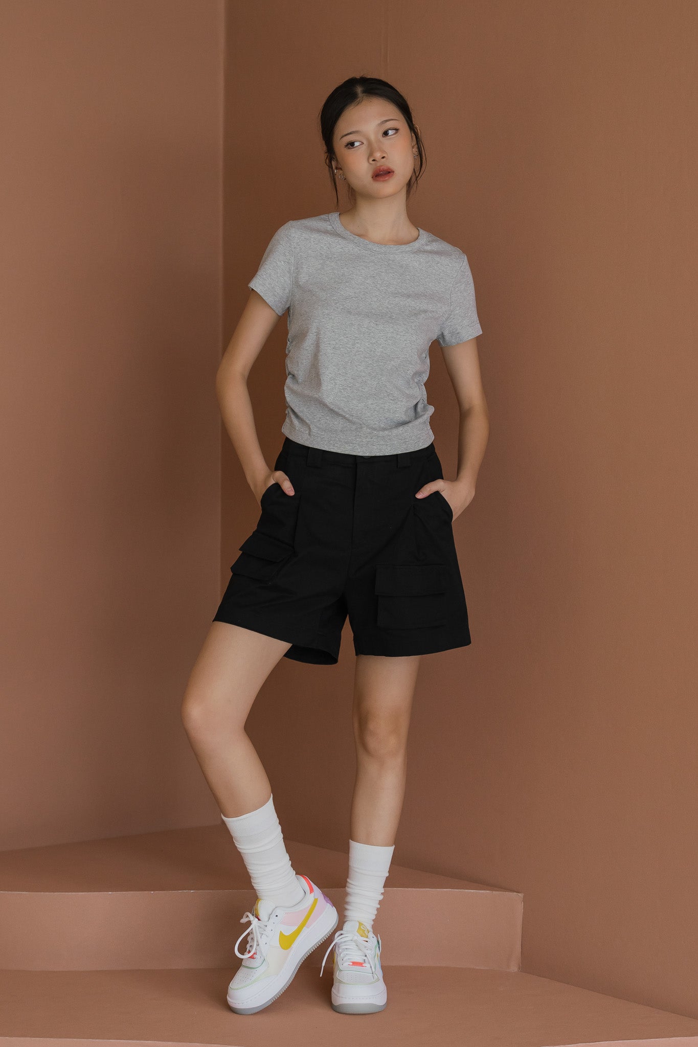 Cargo Twill Shorts in Black