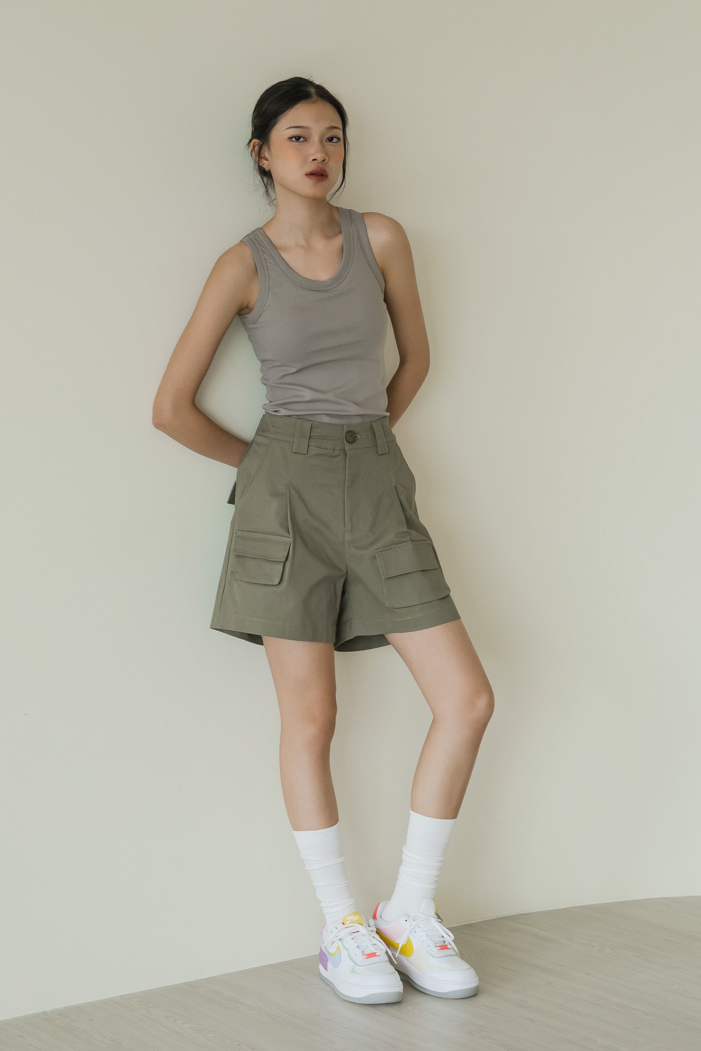 Cargo Twill Shorts in Army Green
