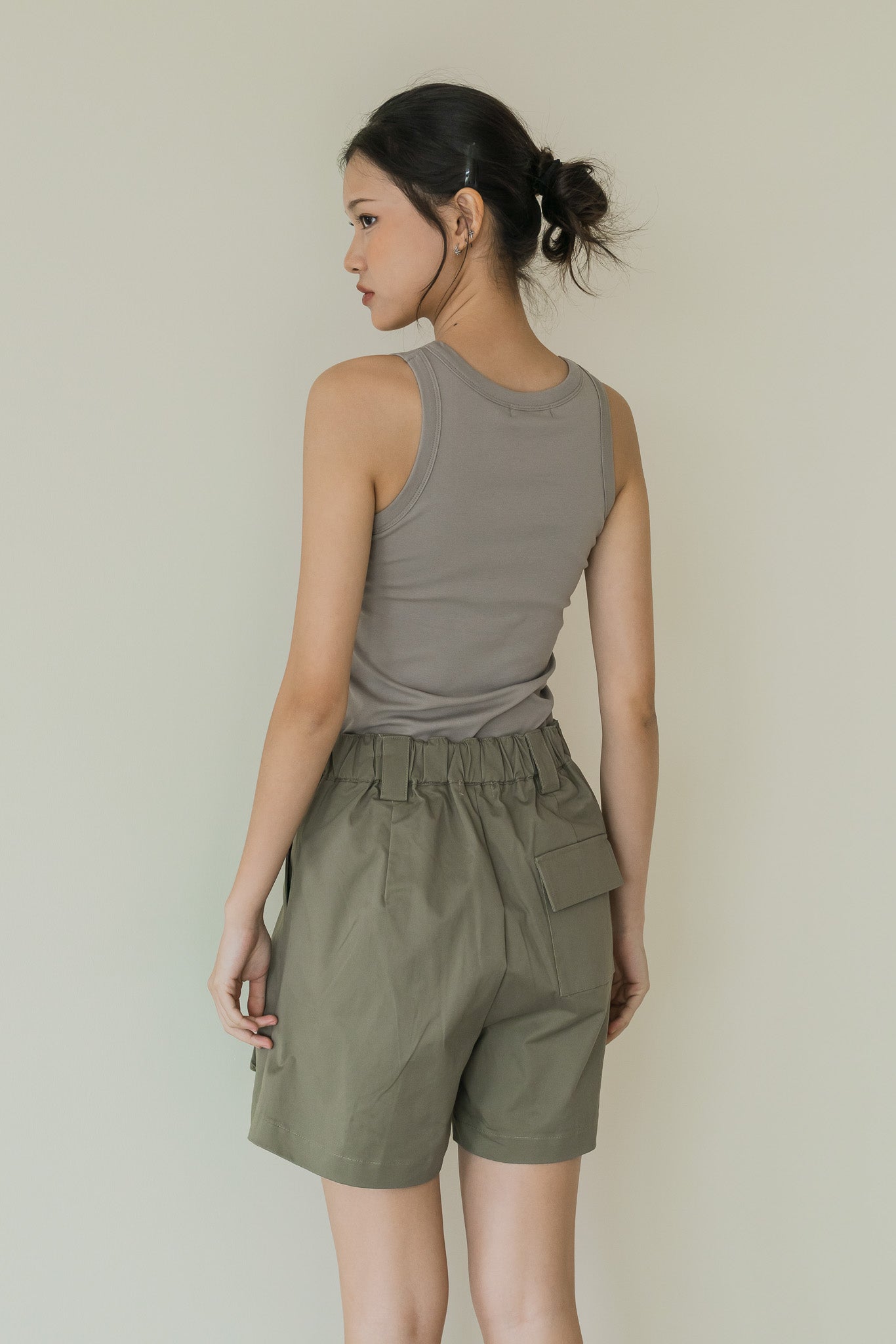 Cargo Twill Shorts in Army Green