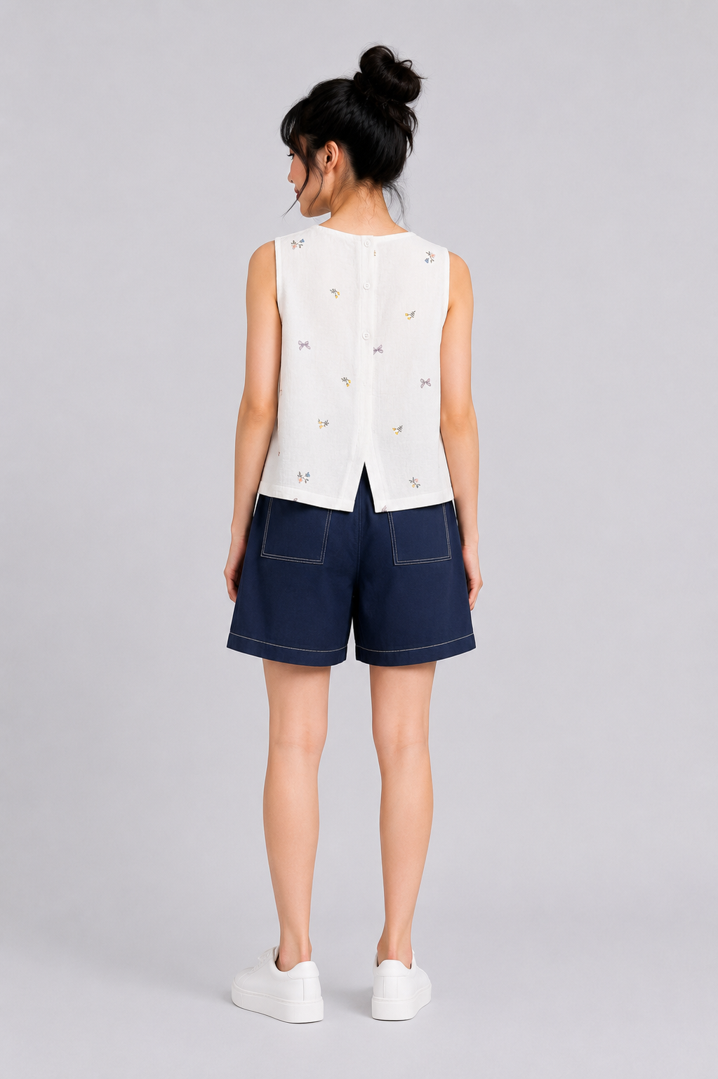 Embroidery Muslin Back Slit Blouse in White