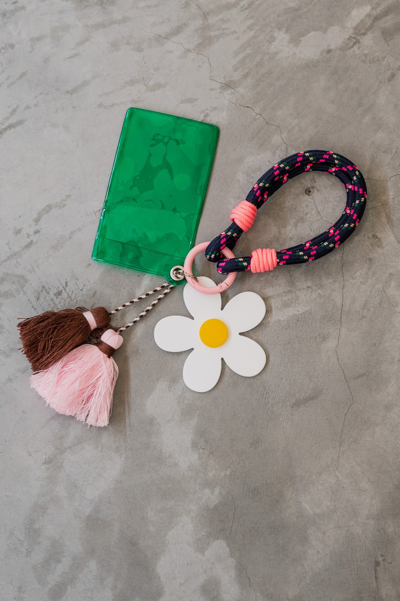 Daisy Cardholder Keychain