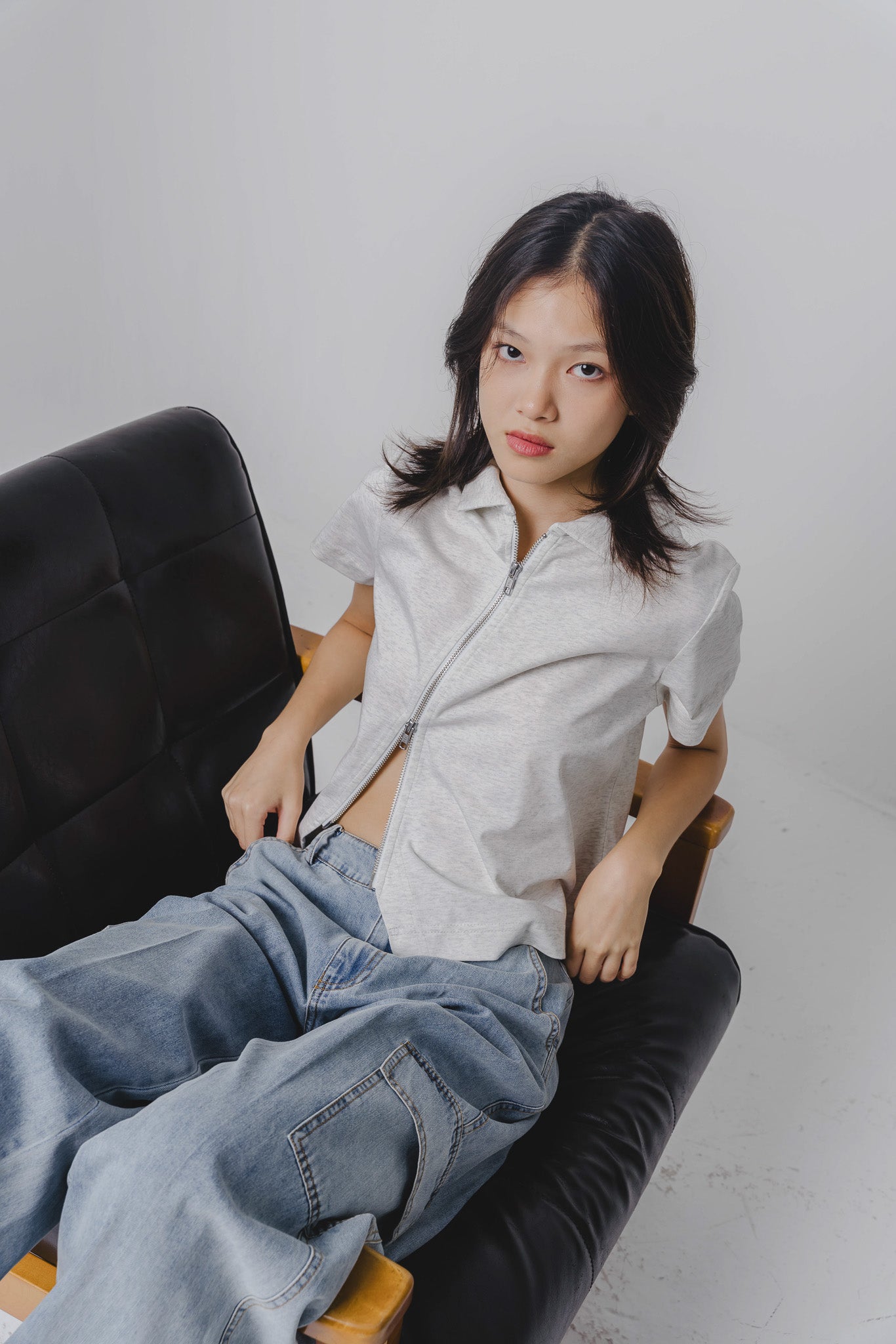 Slant Zip Cropped Polo Tee in Light Grey