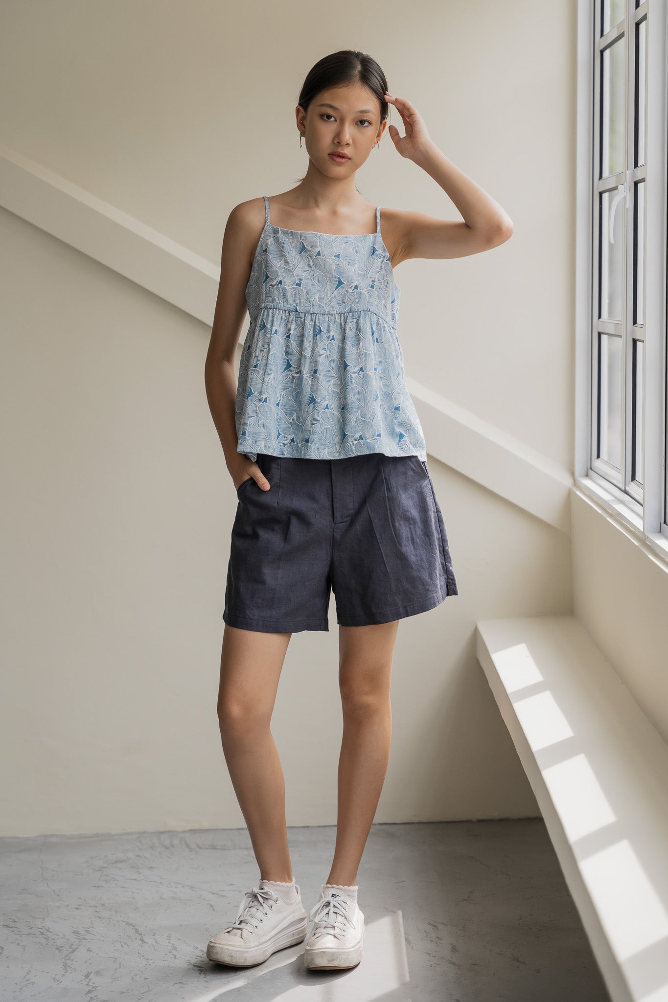 Leaf Print Babydoll Blouse in Blue