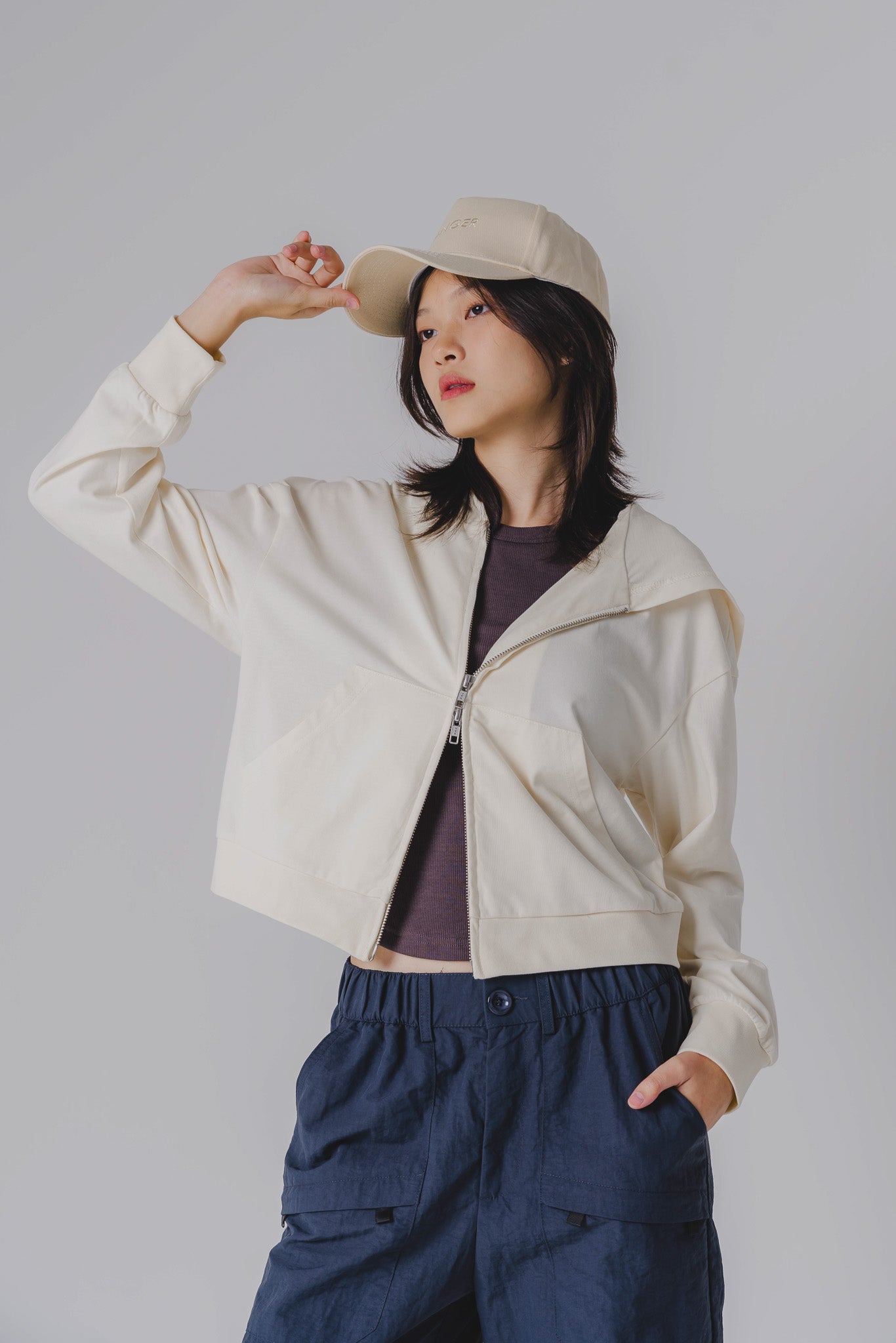 Two-way Zipper Cropped Hoodie in Cream