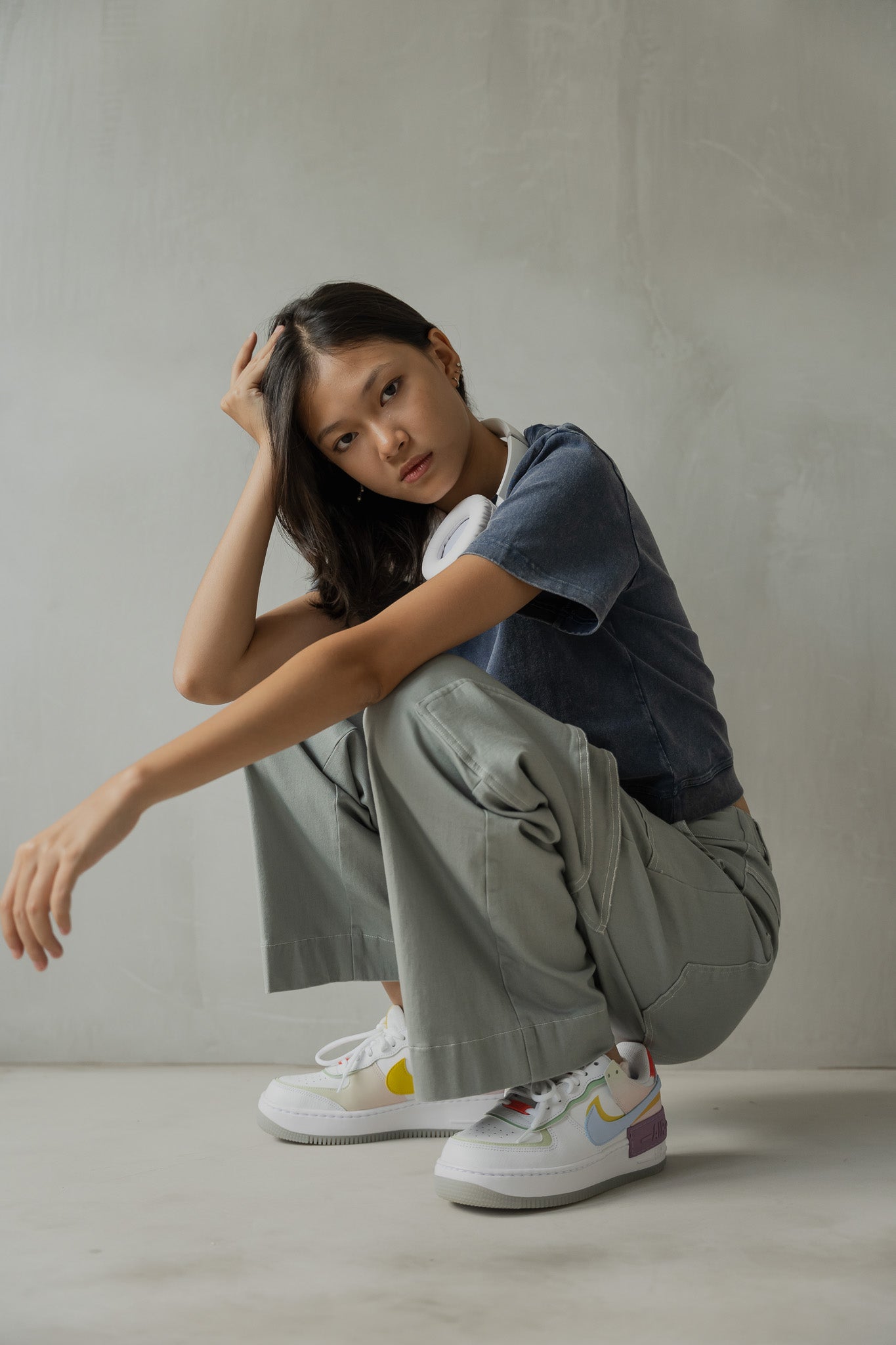 Acid Washed Cropped Tee in Blue