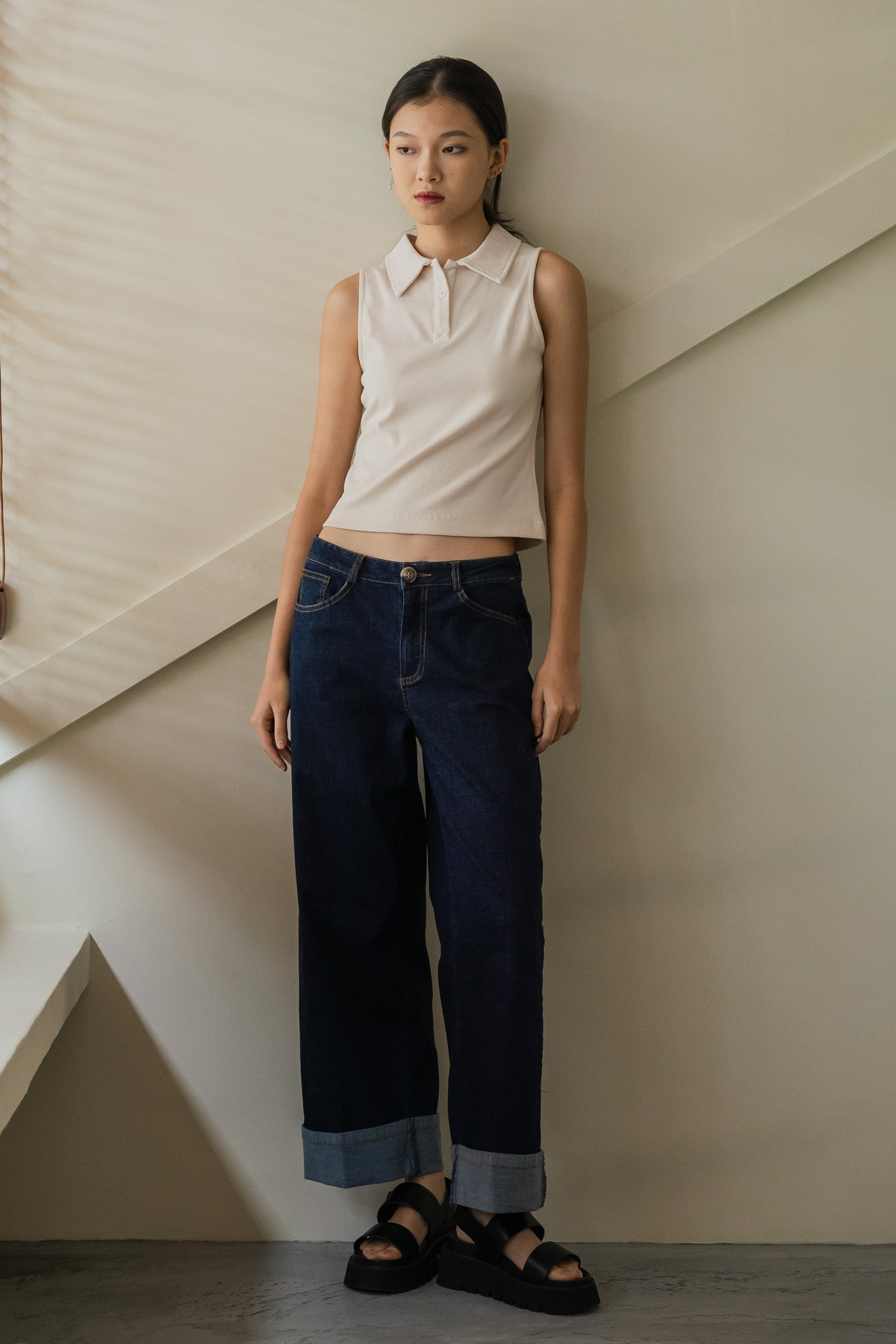 Cuff Hem Broad Jeans in Dark Blue