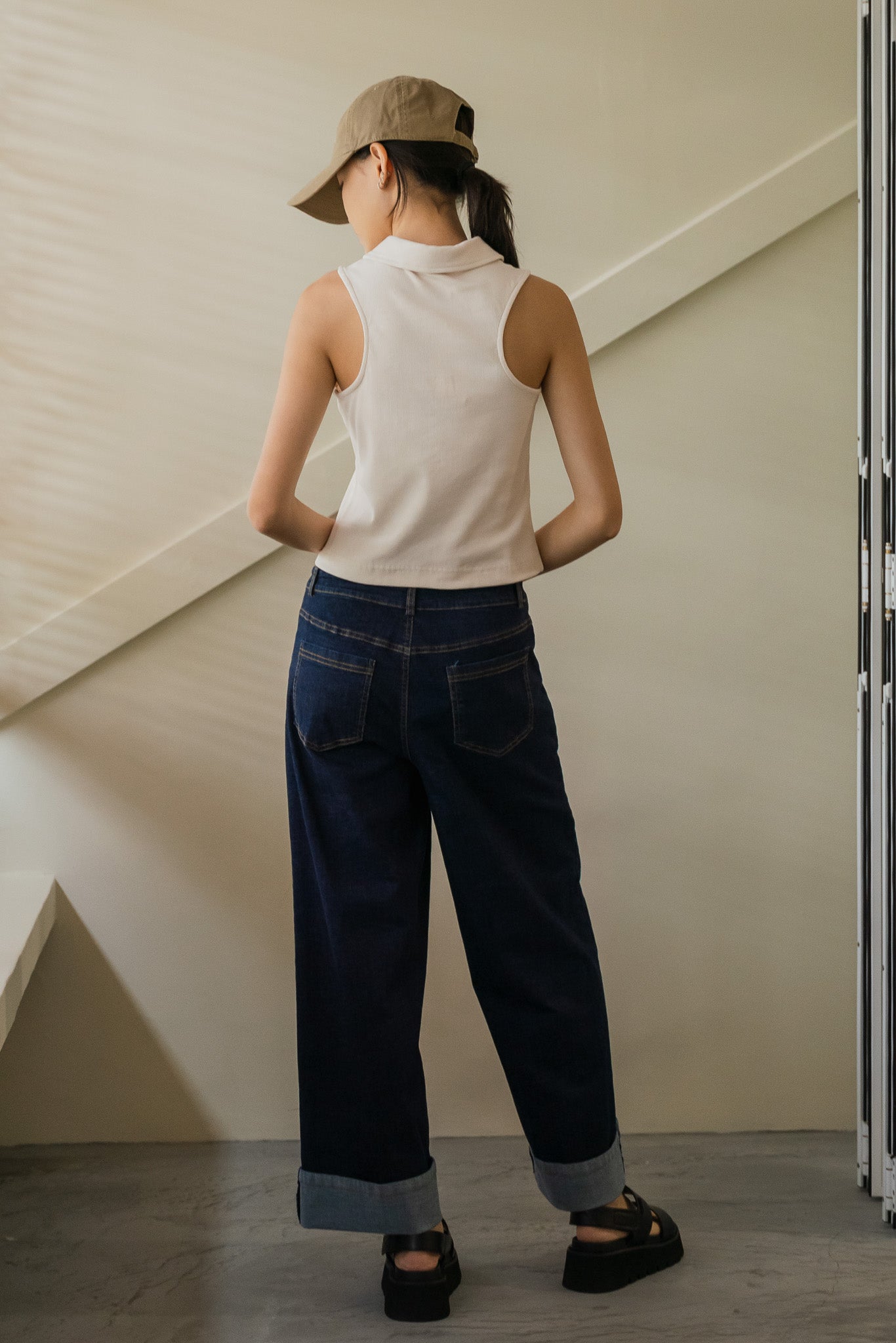 Cuff Hem Broad Jeans in Dark Blue