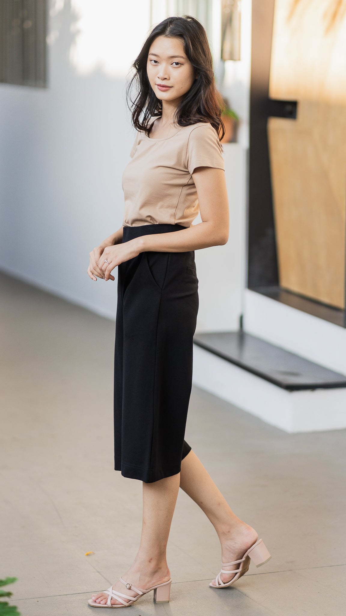 Everyday Broad Berms in Black [ONLINE ONLY]