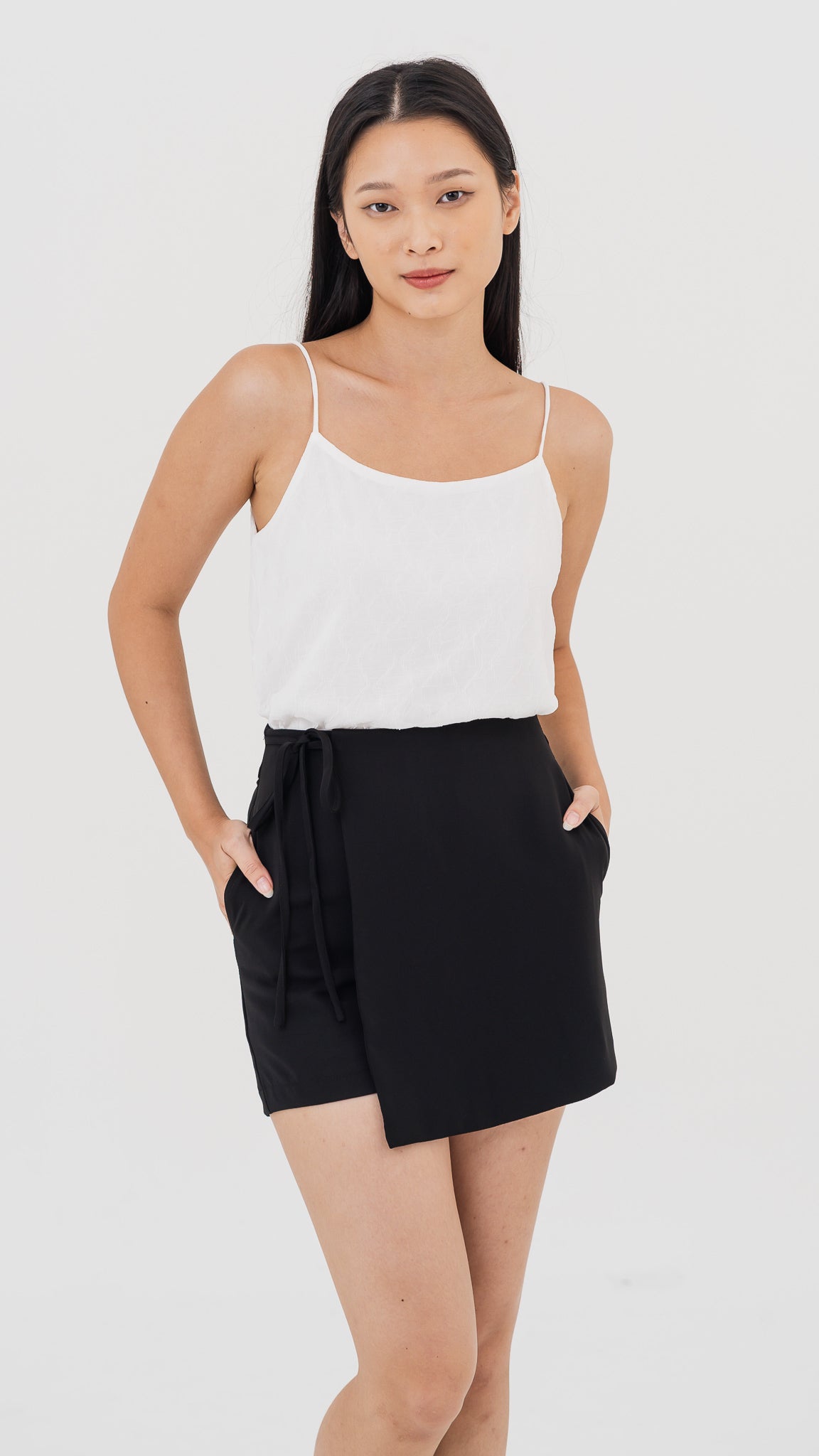 Mason Knot Tie Skorts in Black [ONLINE ONLY]