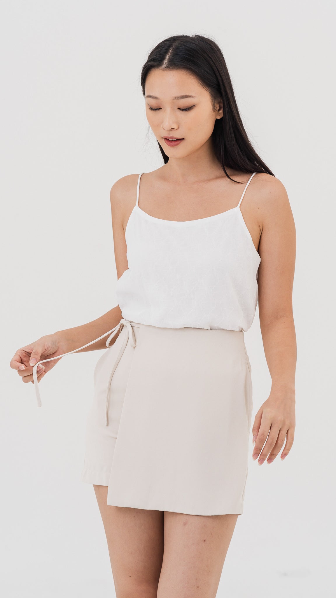 Mason Knot Tie Skorts in Beige [ONLINE ONLY]