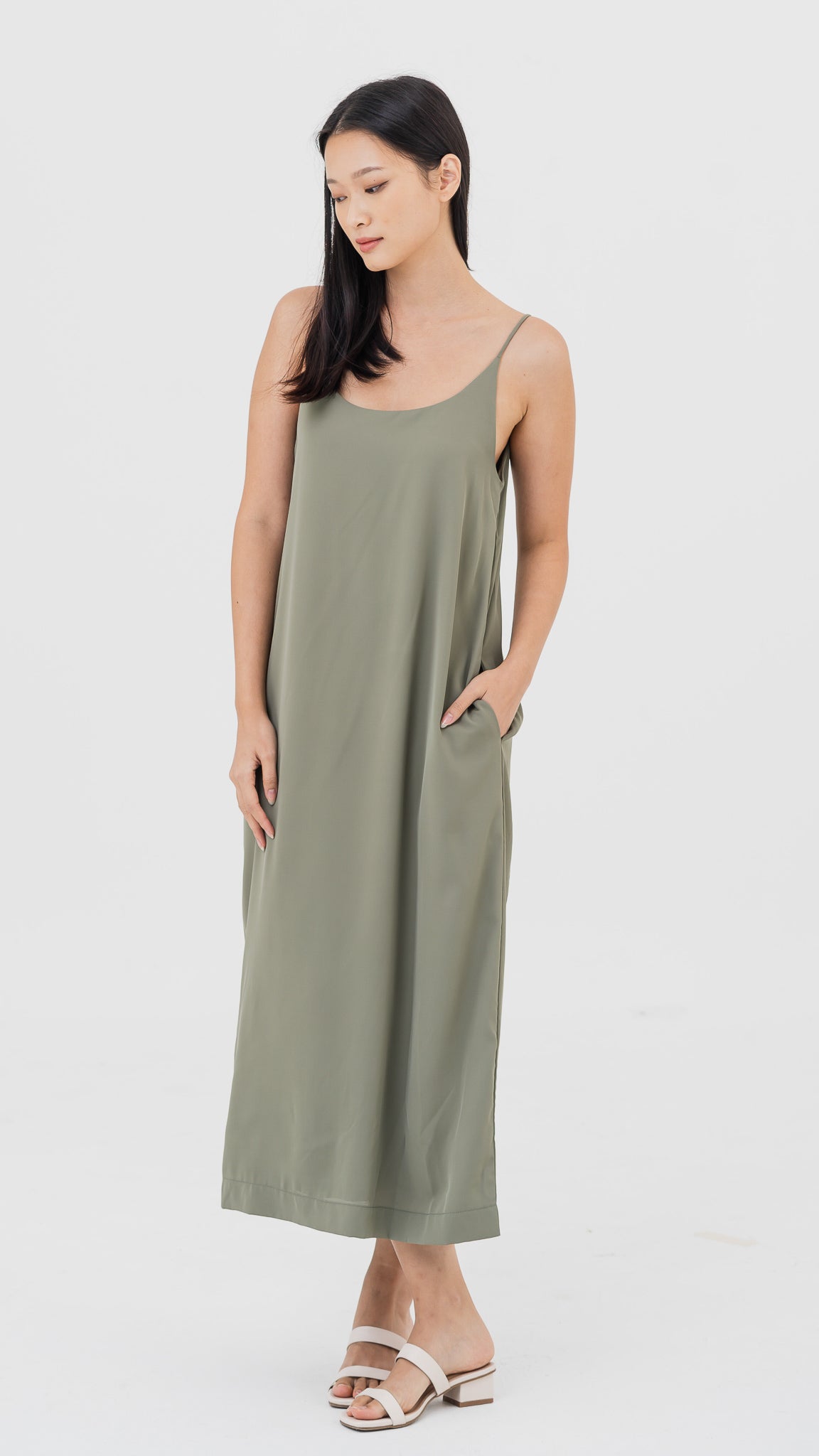 Arya Reversible Maxi Dress in Green [ONLINE ONLY]