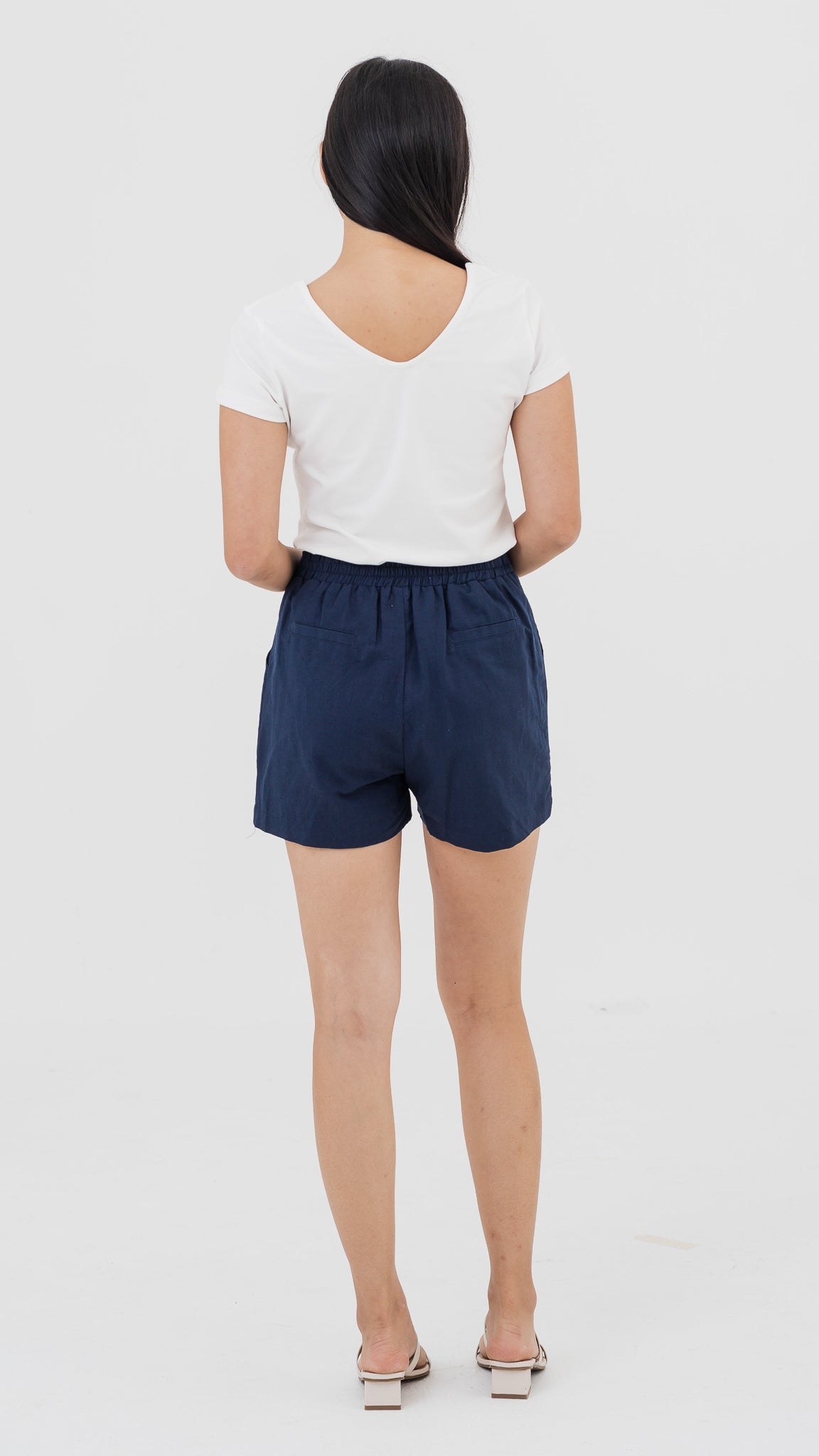 Jordan Linen Shorts in Navy