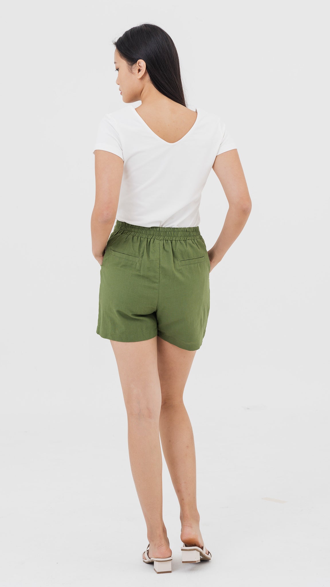 Jordan Linen Shorts in Green