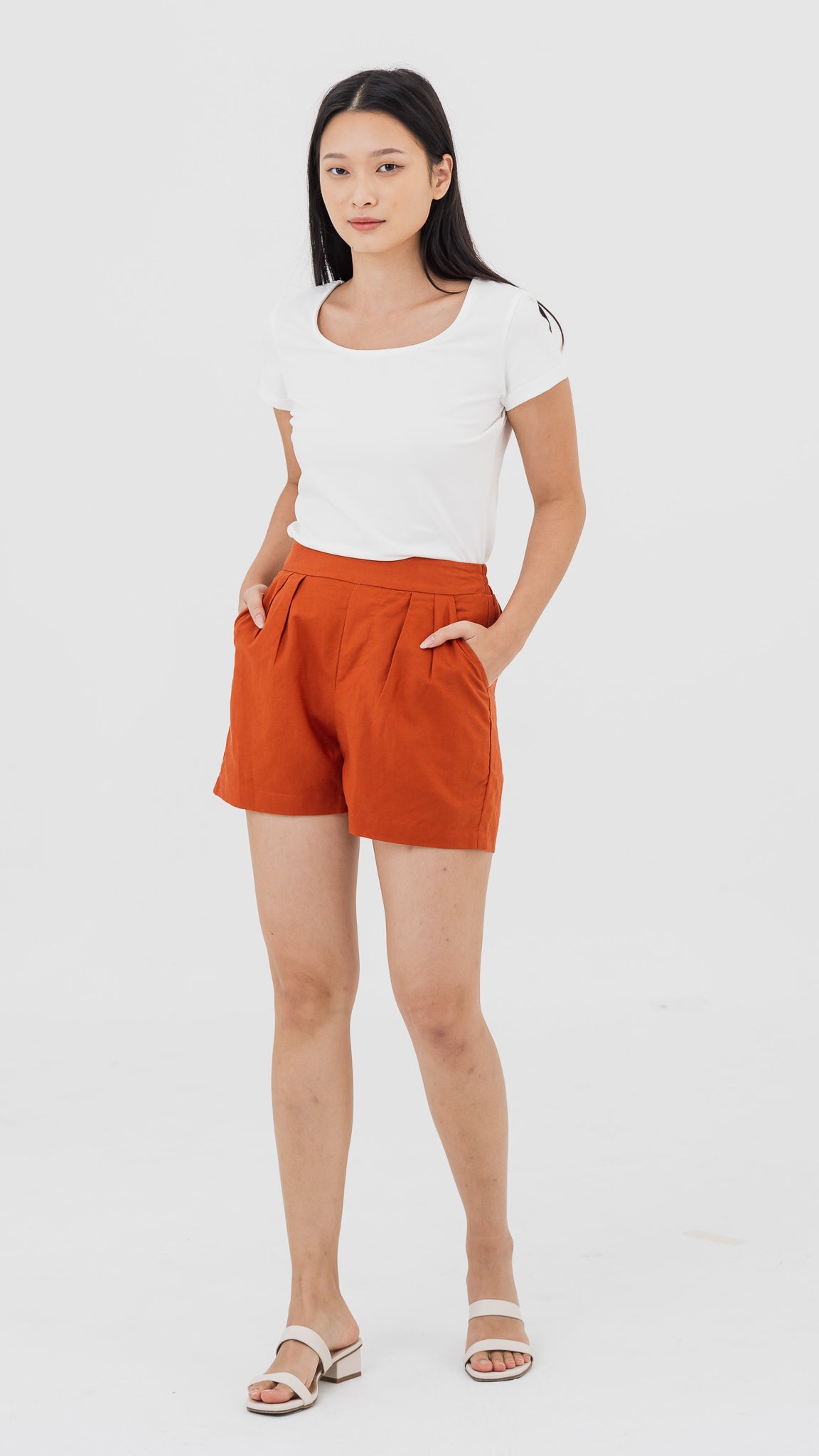Jordan Linen Shorts in Rust