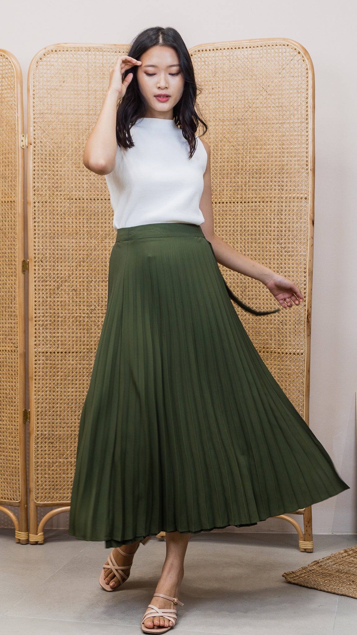 Shay High Neck Knit Top in White [ONLINE ONLY]