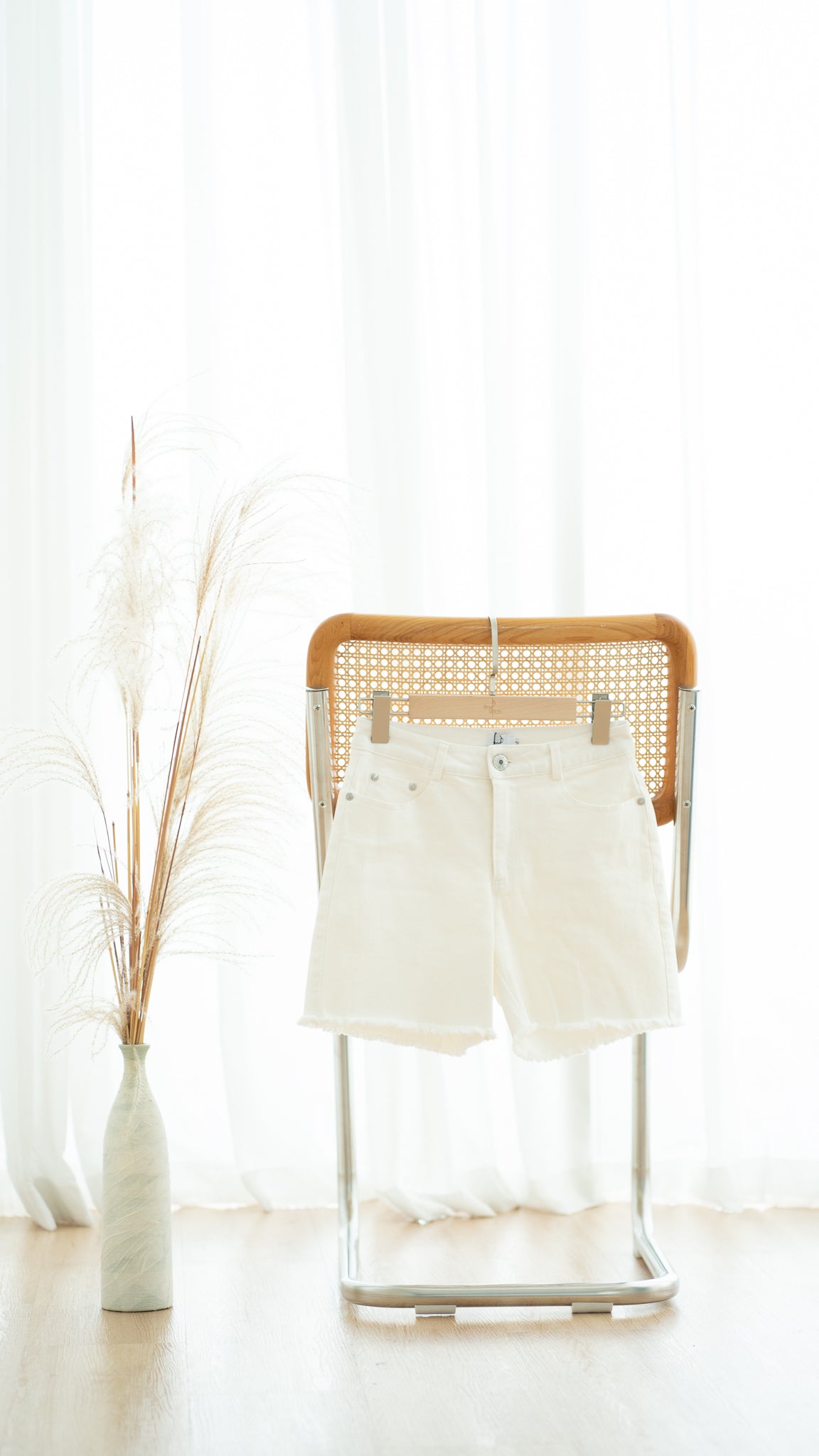 Stevie Raw Hem Denim Shorts in White [ONLINE ONLY]