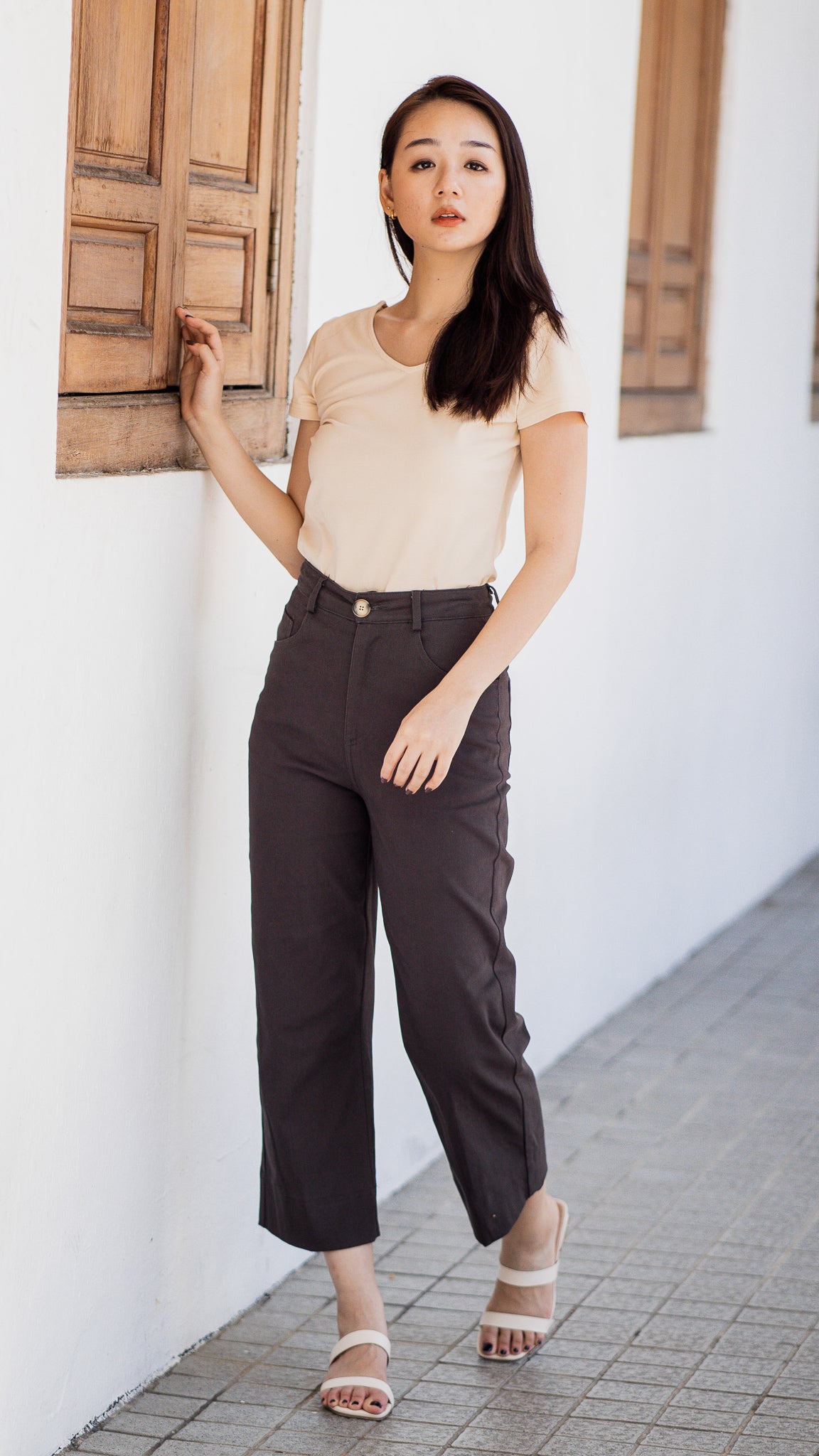 Everyday Two-way T-shirt in Ecru [ONLINE ONLY]