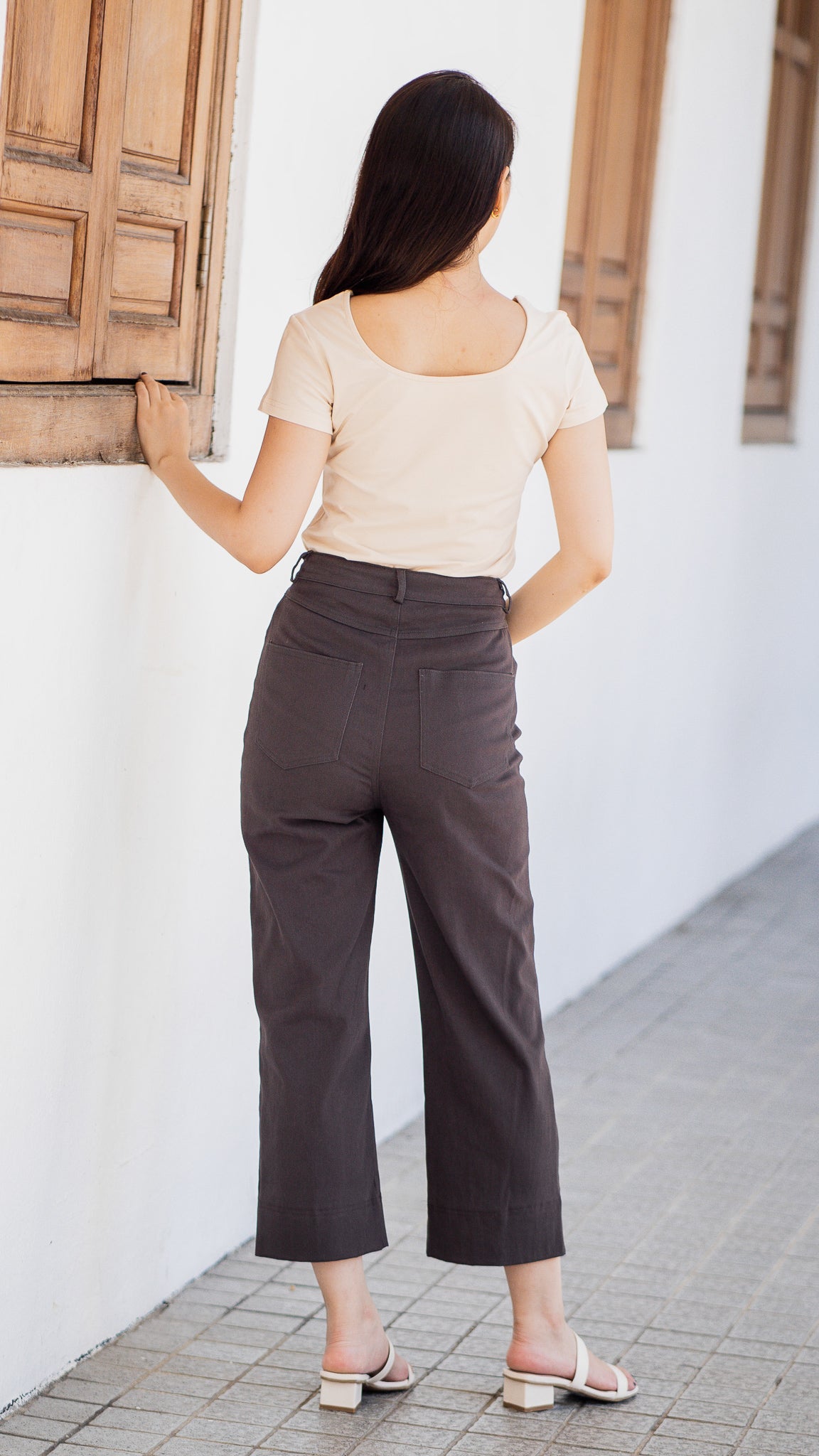 Everyday Two-way T-shirt in Ecru [ONLINE ONLY]