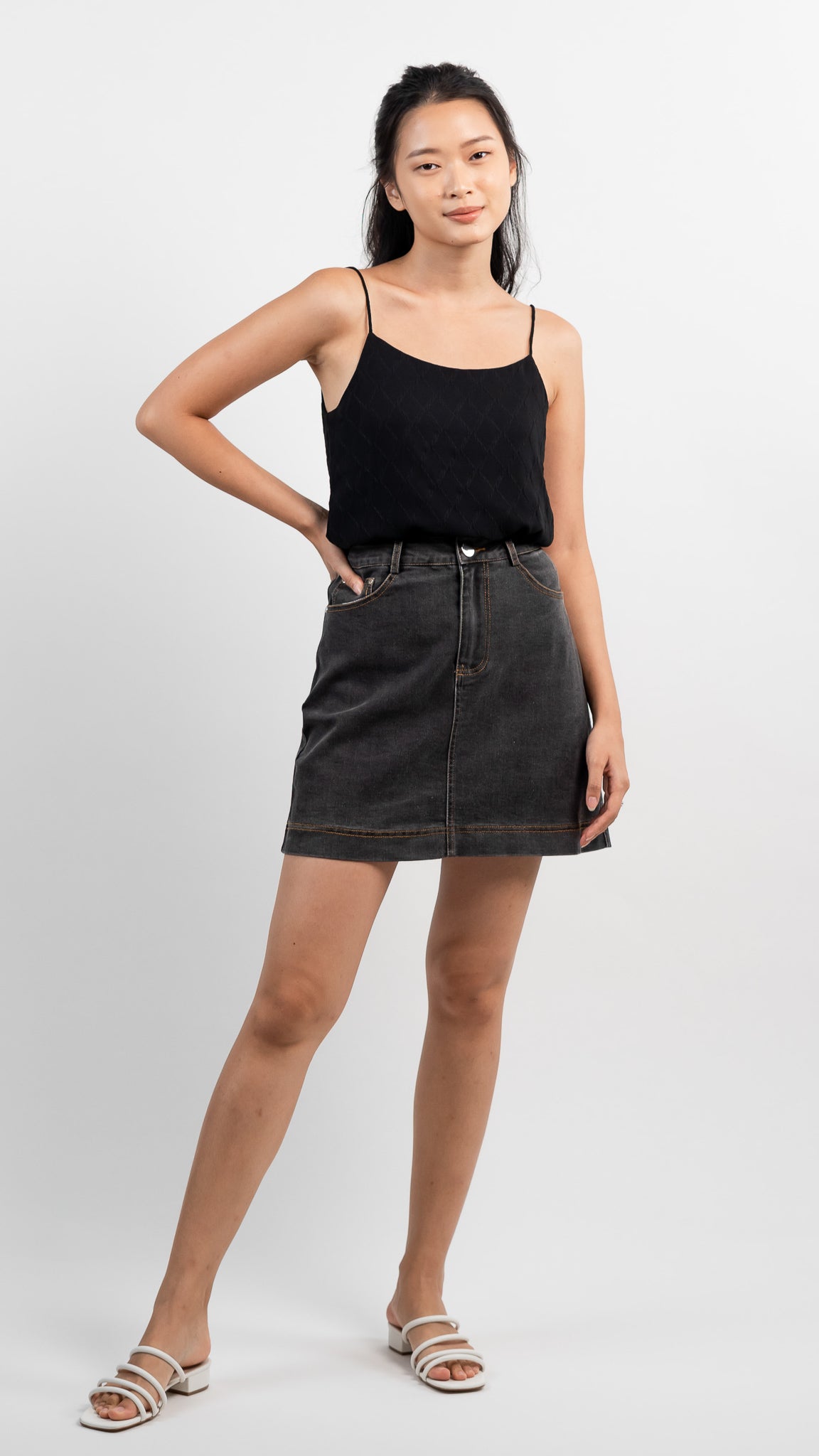 Cora Textured Two-way Camisole in Black  [ONLINE ONLY]