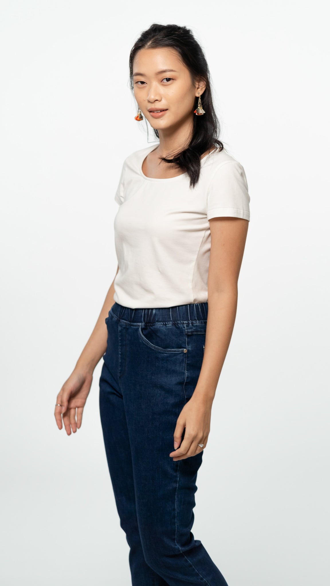 Dora Washed Cropped Jeans in Dark Wash