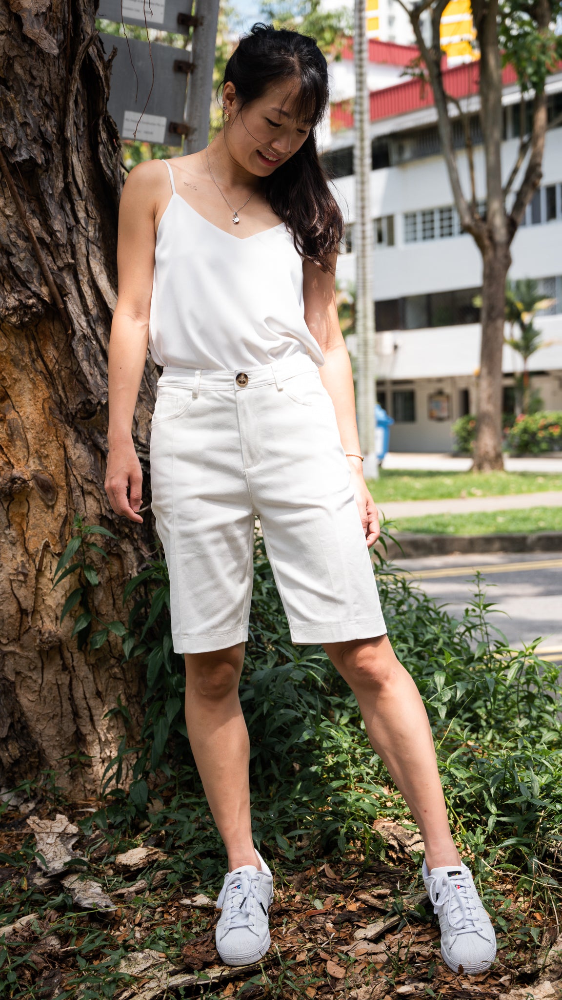 Everyday Bermudas in White [ONLINE ONLY]