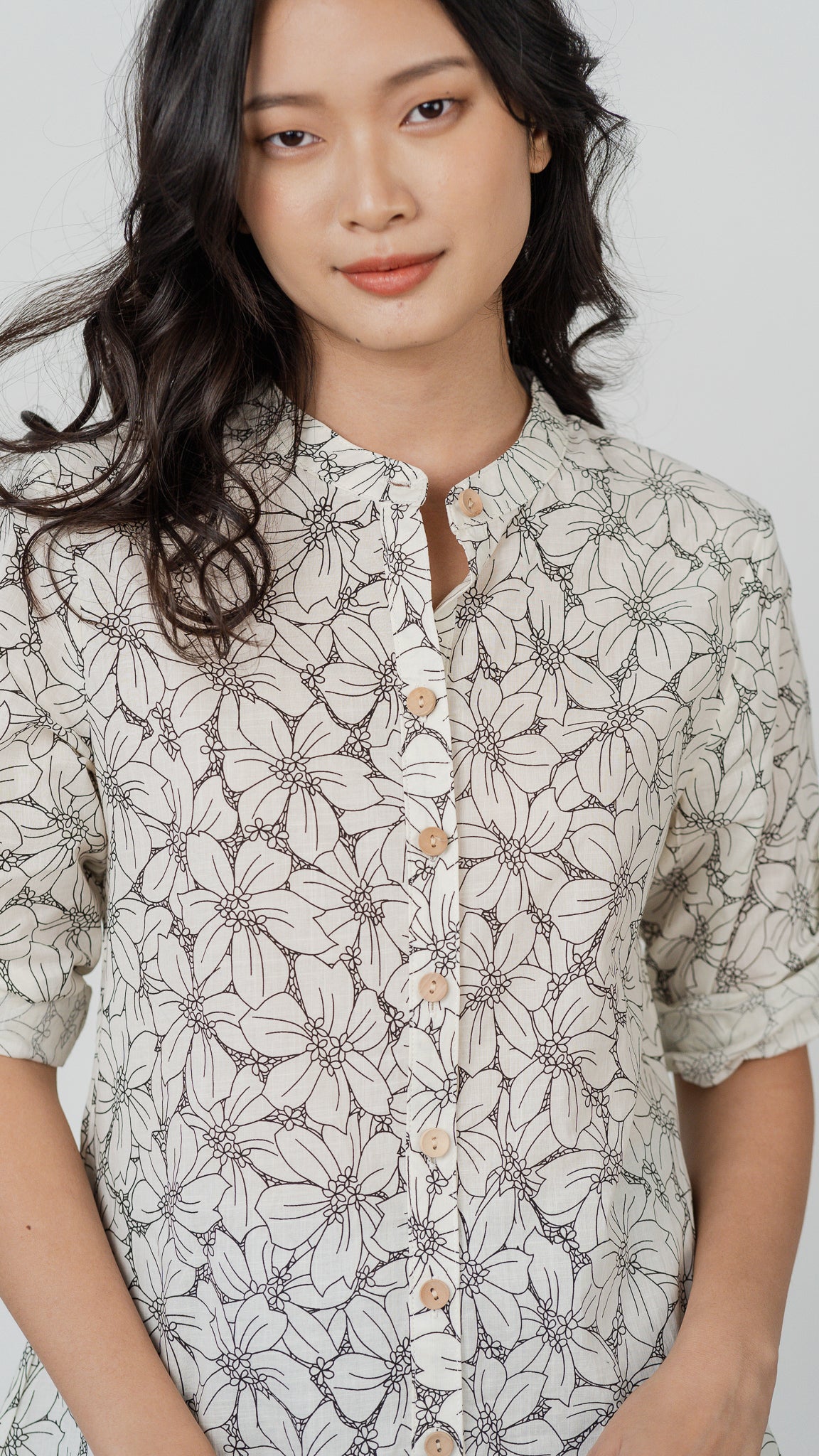 Aspen Botanical Print Shirt in Black [ONLINE ONLY]