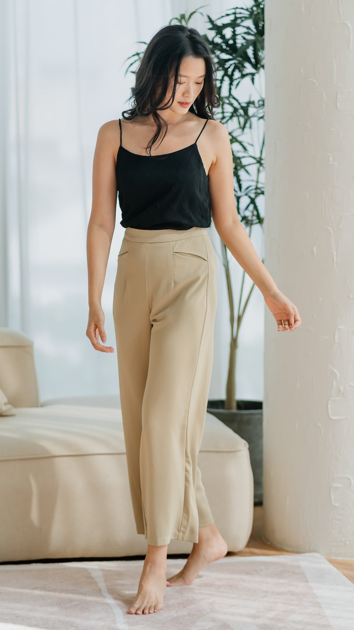 Allison Slit Pocket Pants in Green [ONLINE ONLY]