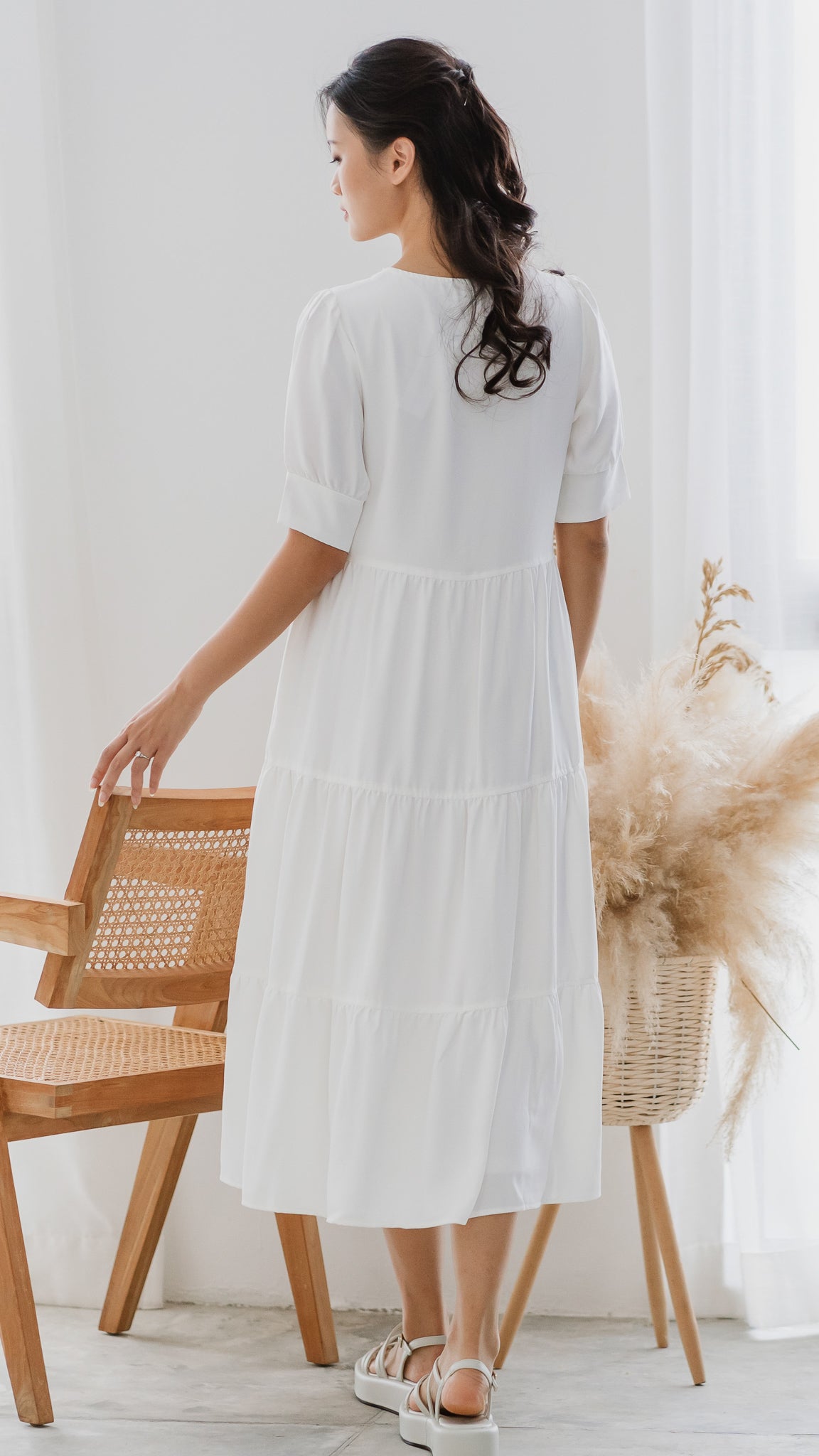 Kai Tiered Sleeved Dress in White [ONLINE ONLY]