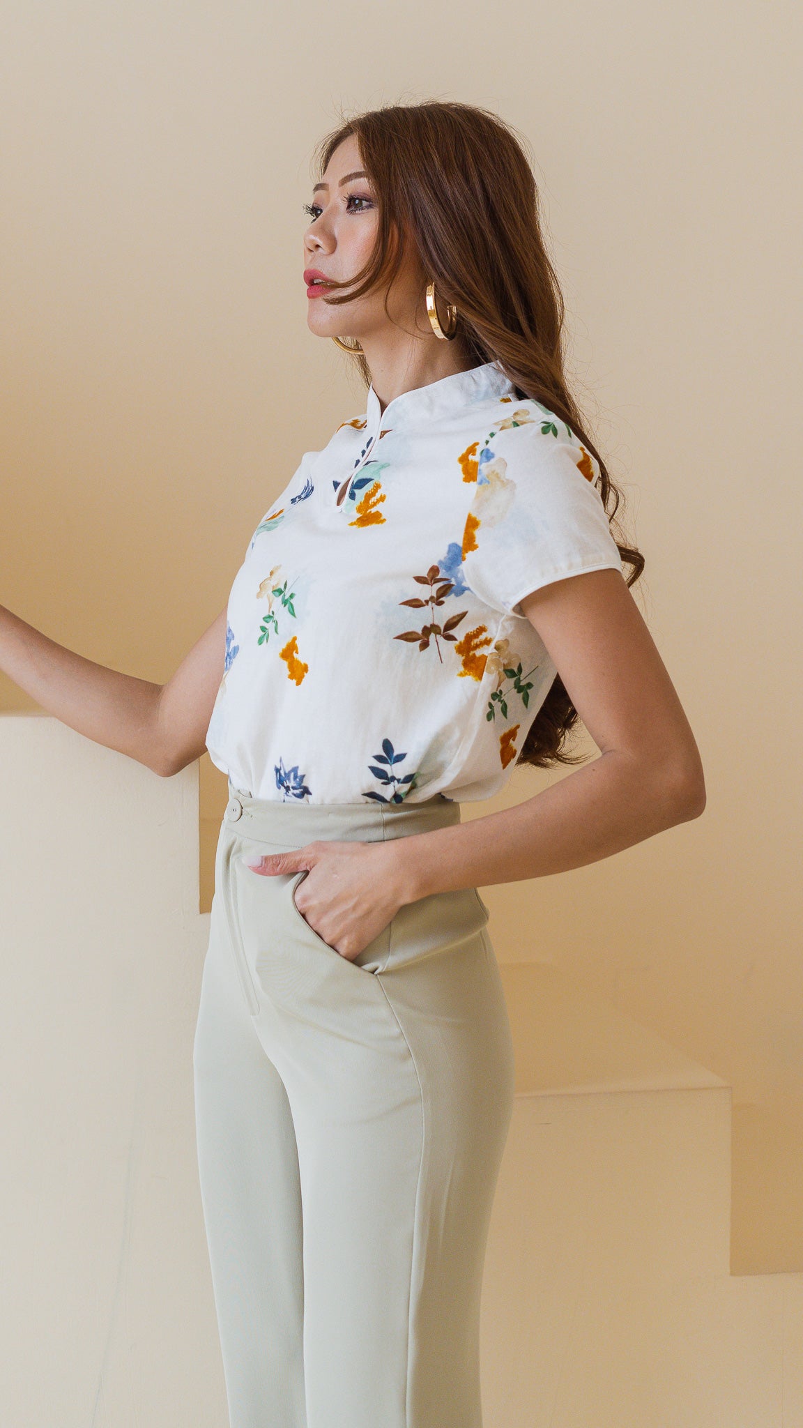 Leaps & Bounds Sleeved Cheongsam Linen Blouse in White