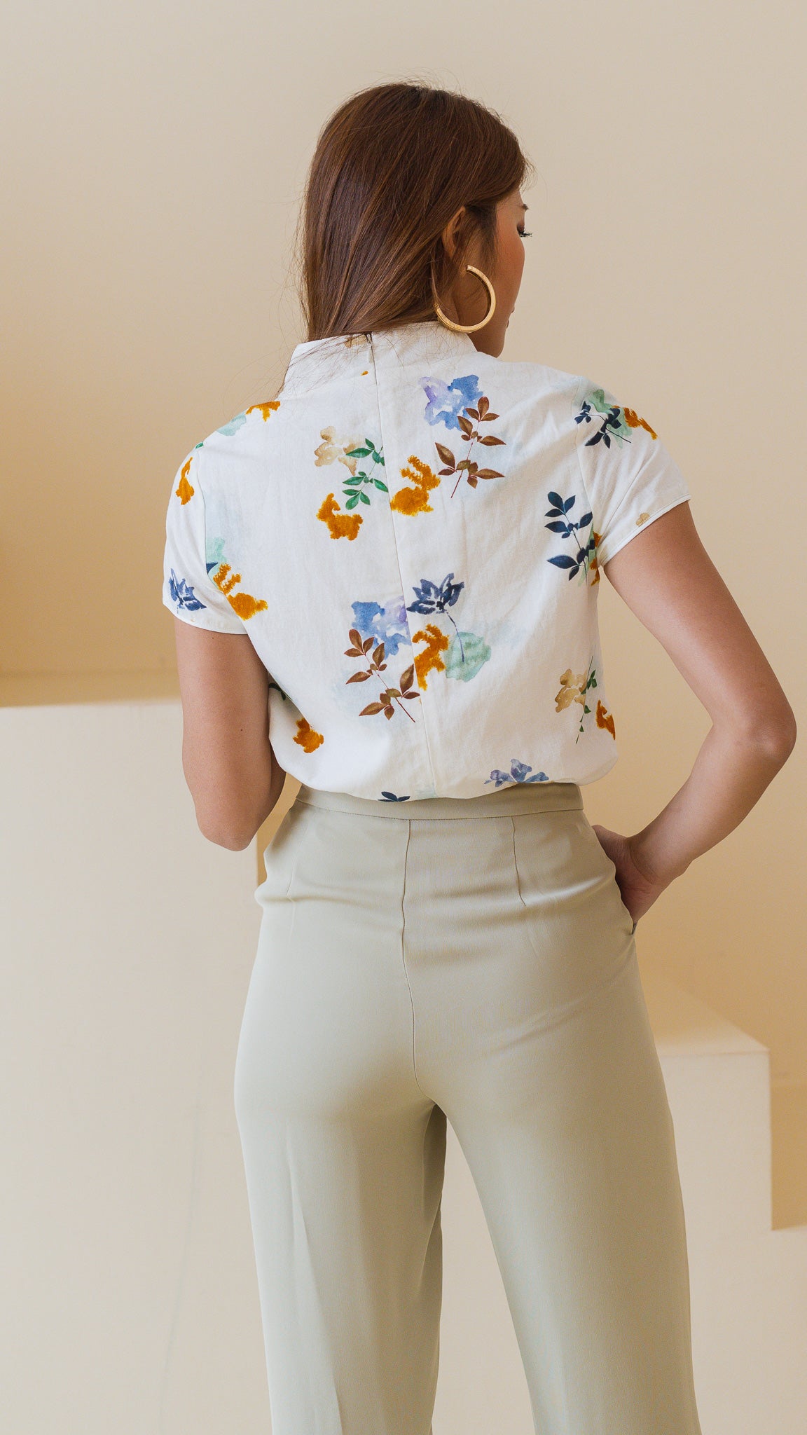 Leaps & Bounds Sleeved Cheongsam Linen Blouse in White