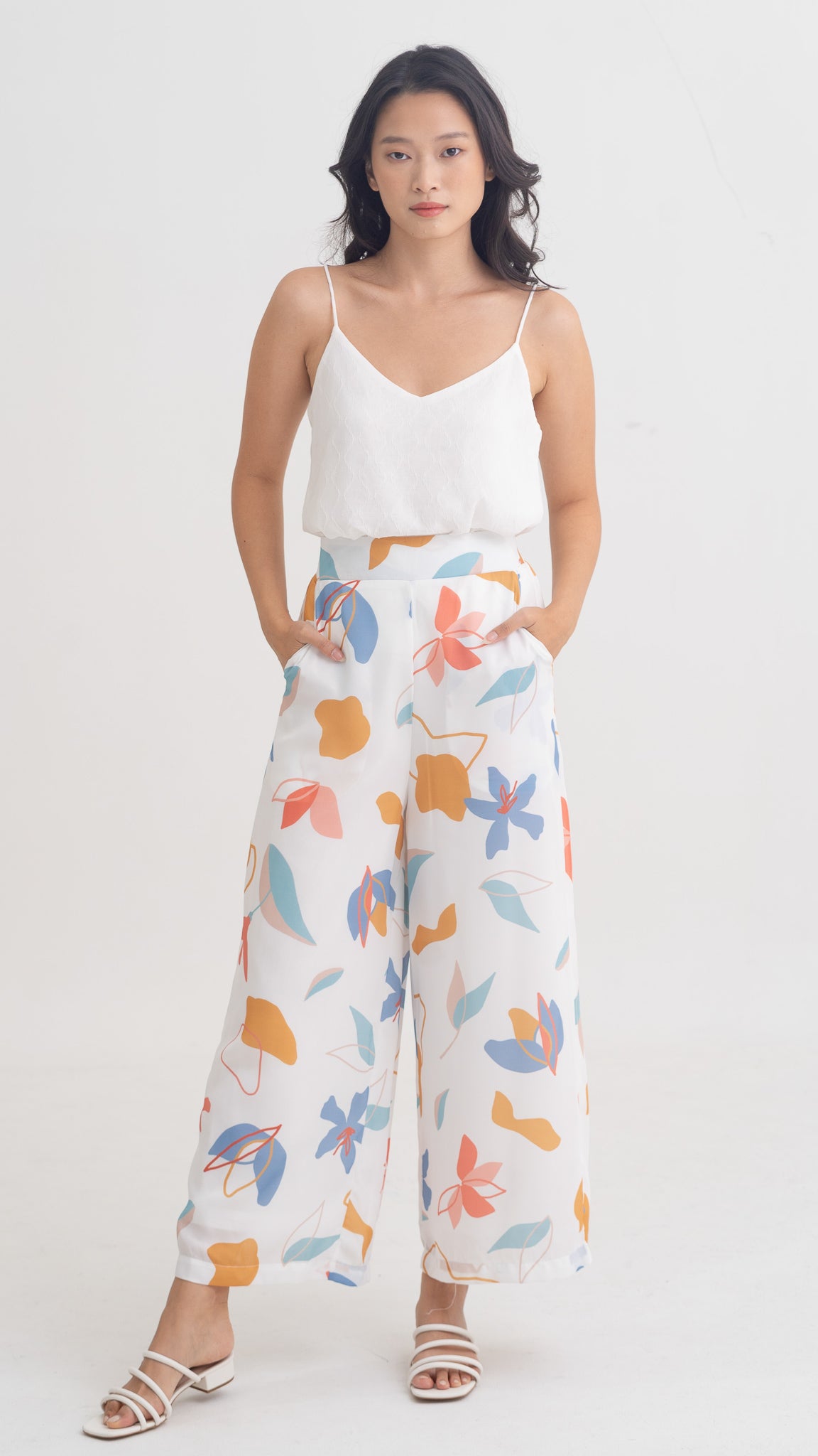 Sophie's Summer Elastic Waist Pants in White [ONLINE ONLY]