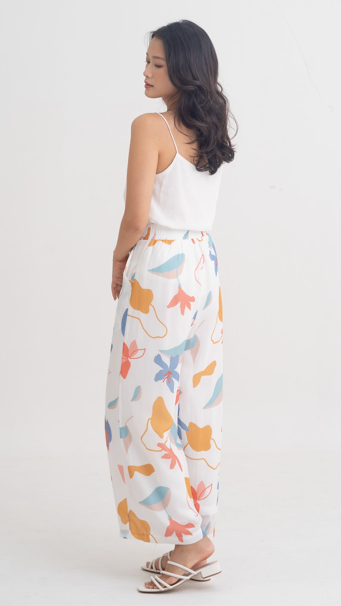 Sophie's Summer Elastic Waist Pants in White [ONLINE ONLY]