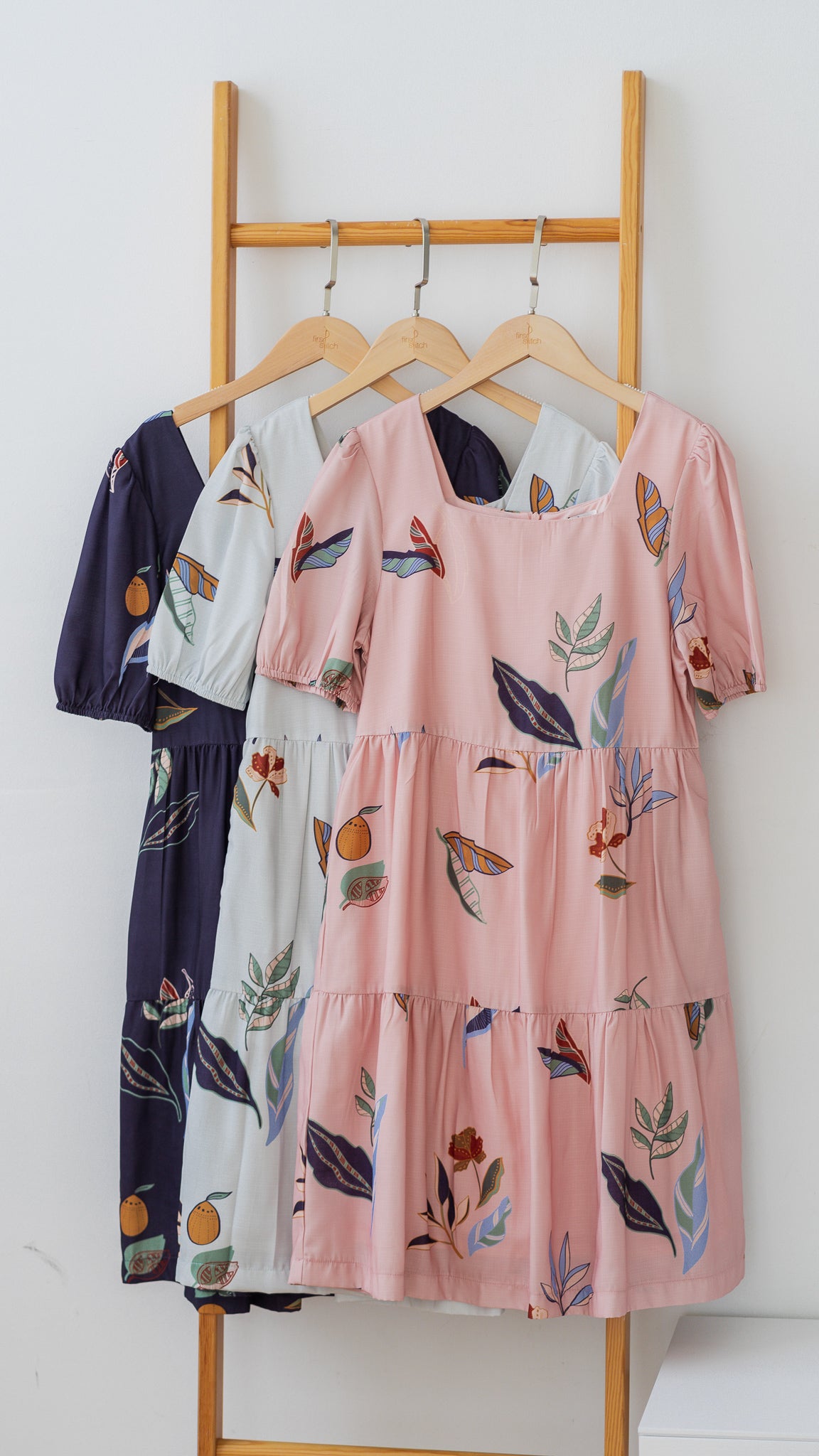 Don't Stop BeLEAFing Tiered Dress in Navy [ONLINE ONLY]