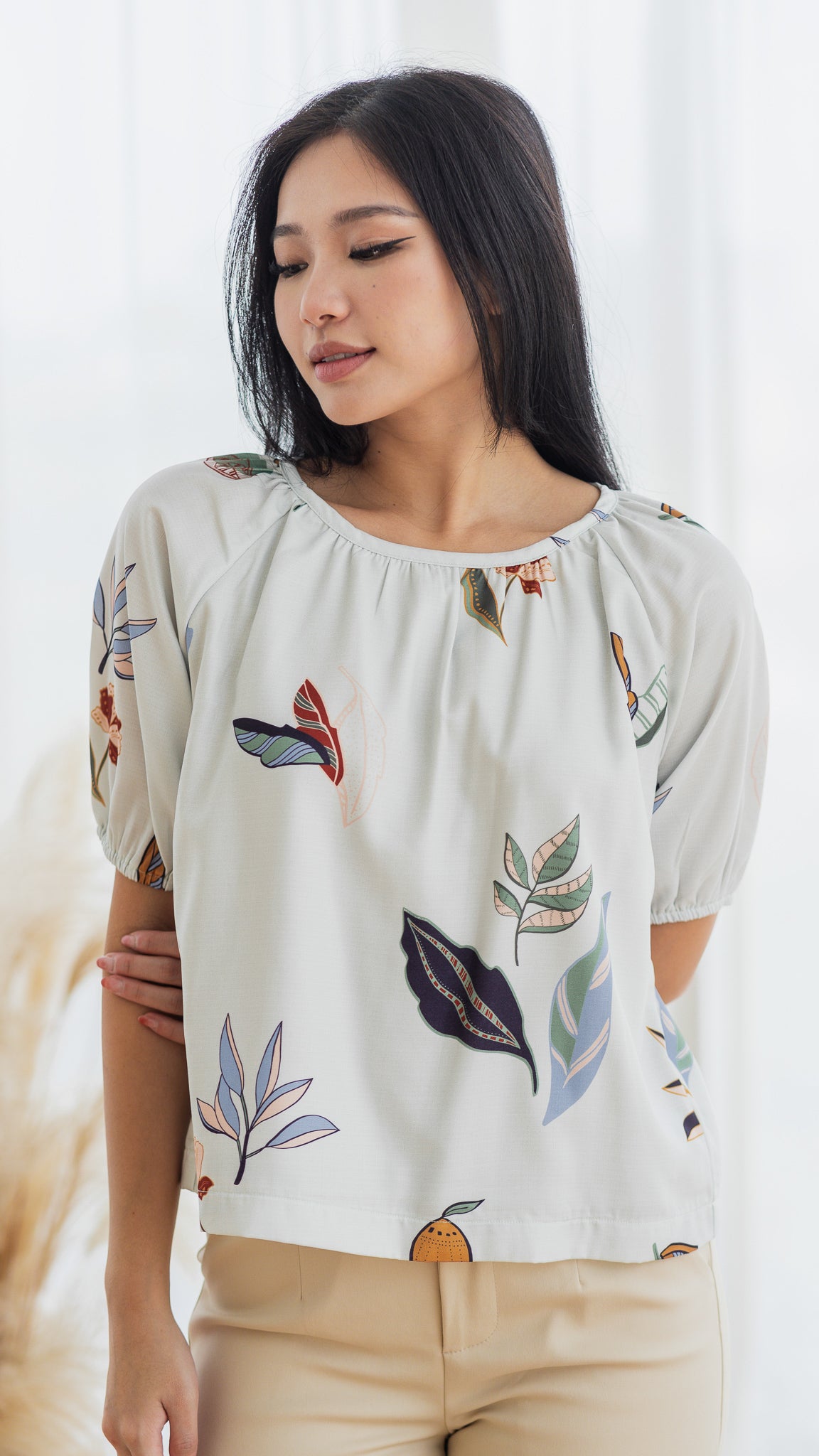 Don't Stop BeLEAFing Sleeved Blouse in Green [ONLINE ONLY]