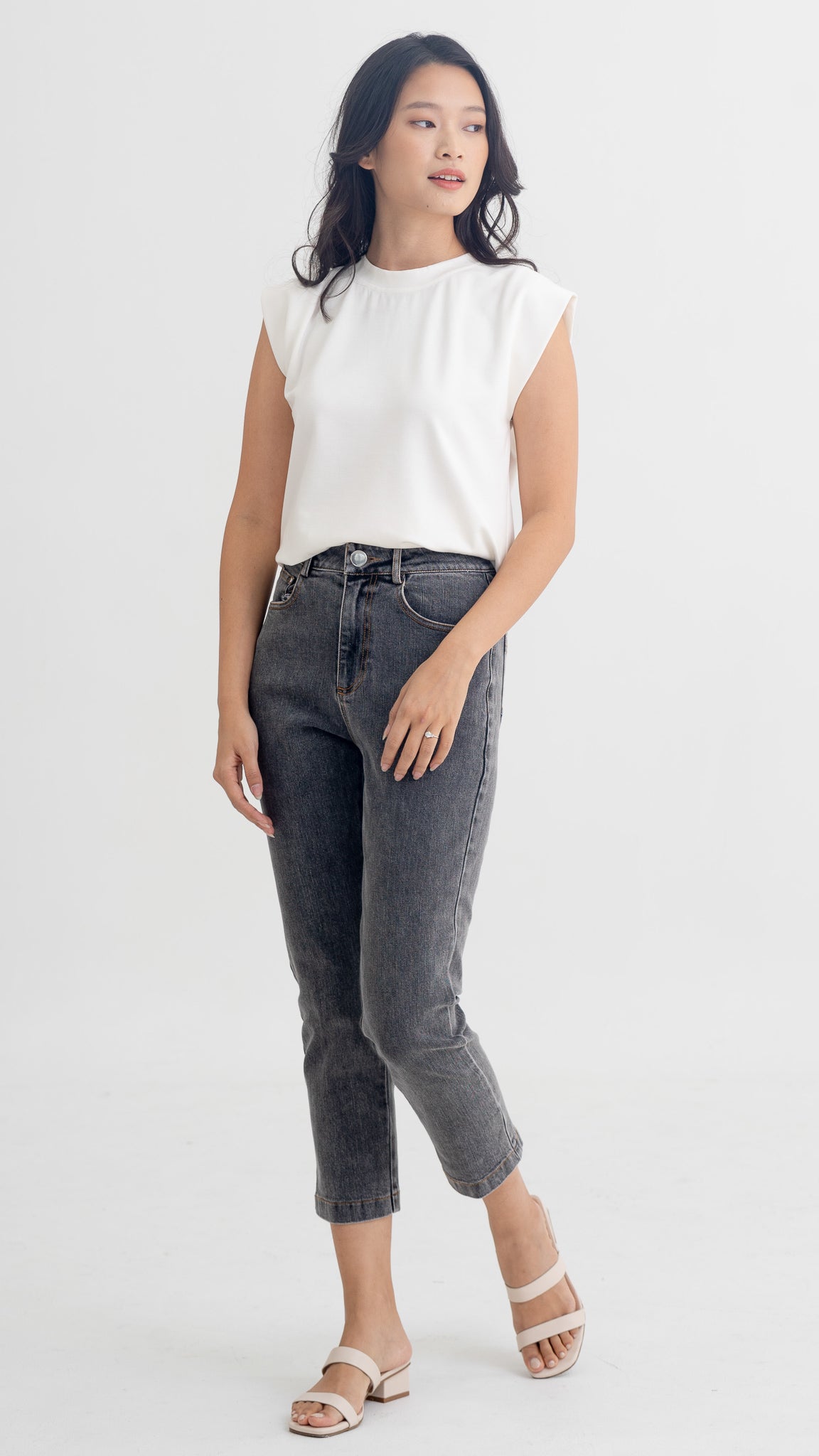 Benji Washed Mom Jeans in Grey