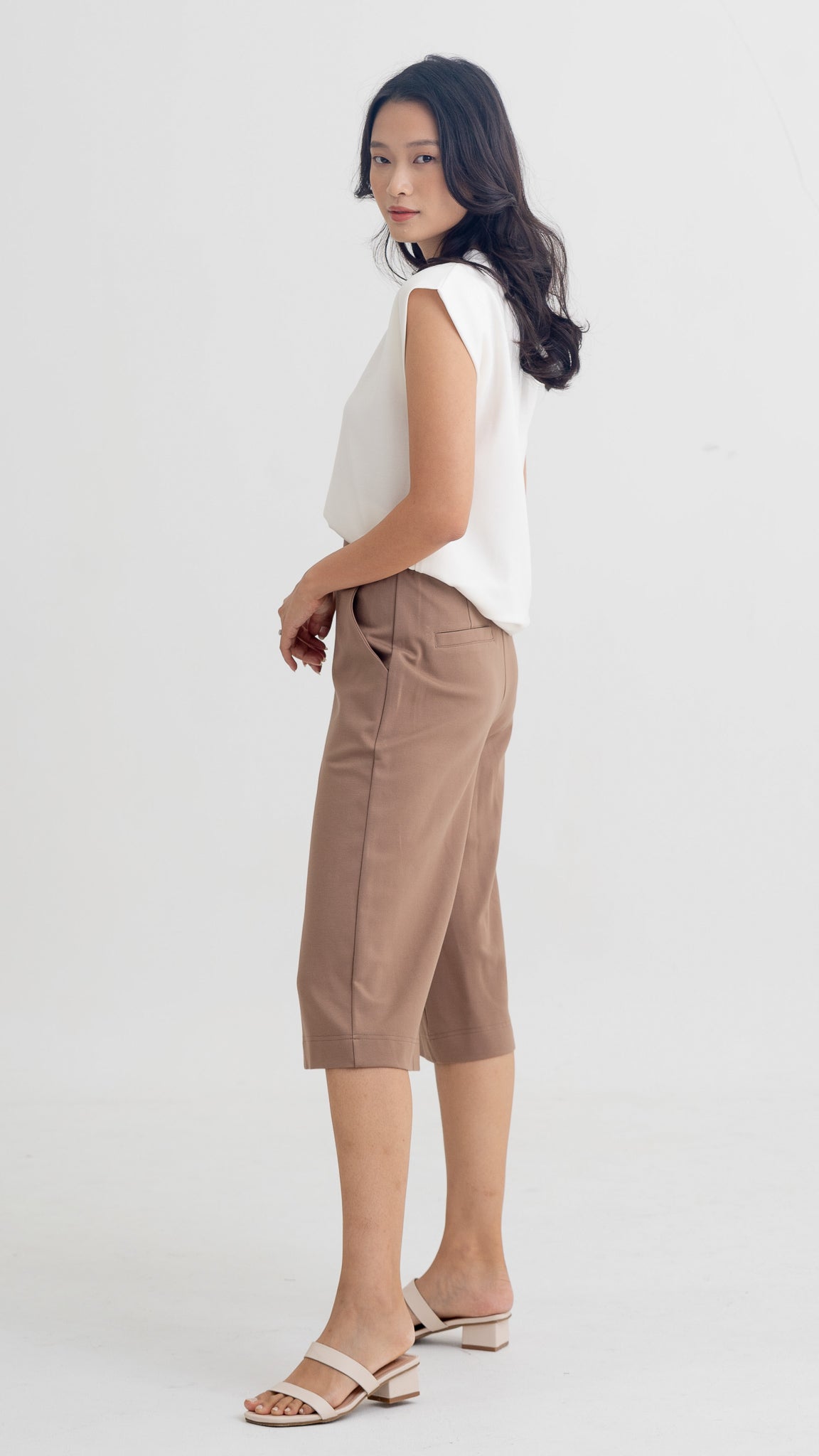 Everyday Broad Berms in Khaki [ONLINE ONLY]