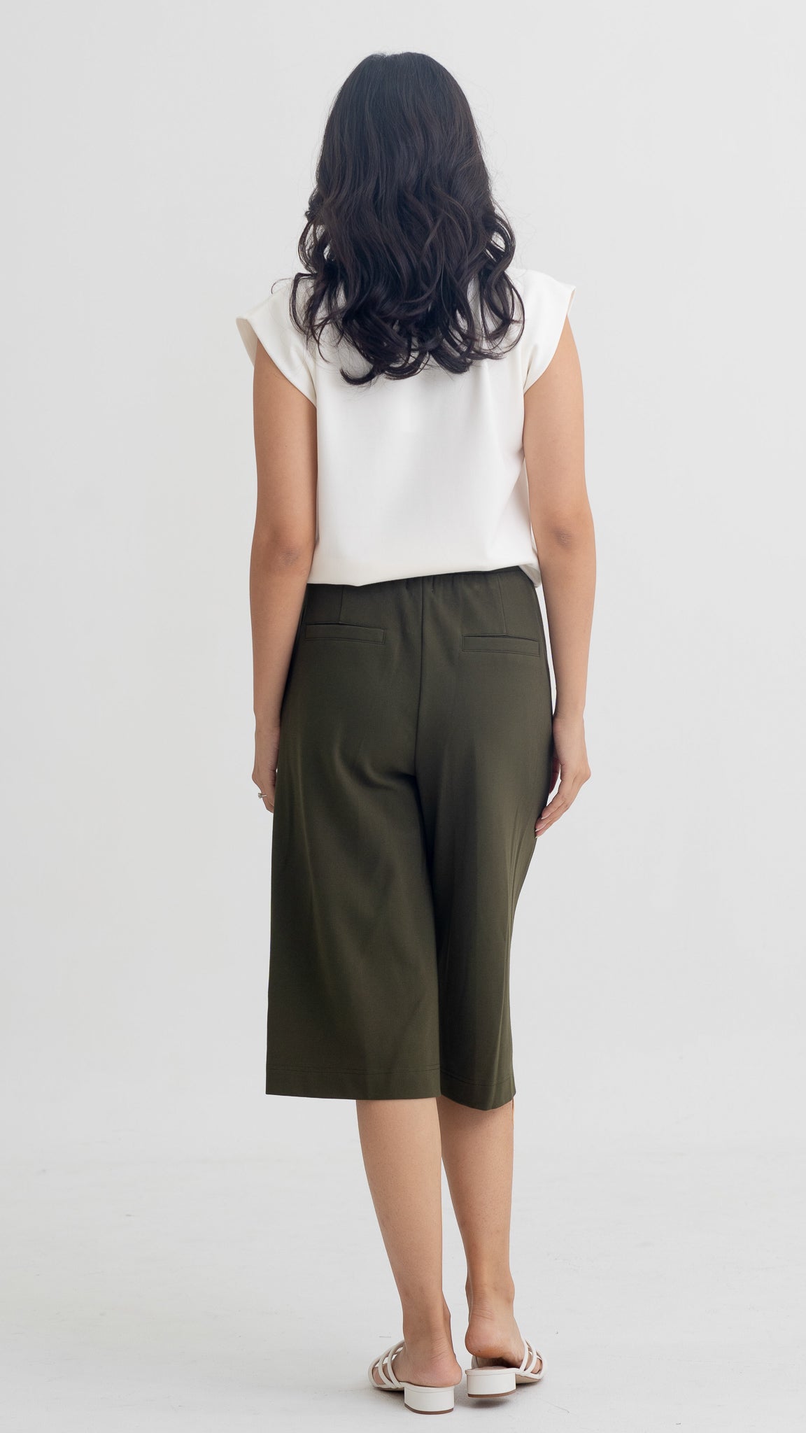 Everyday Broad Berms in Army Green [ONLINE ONLY]