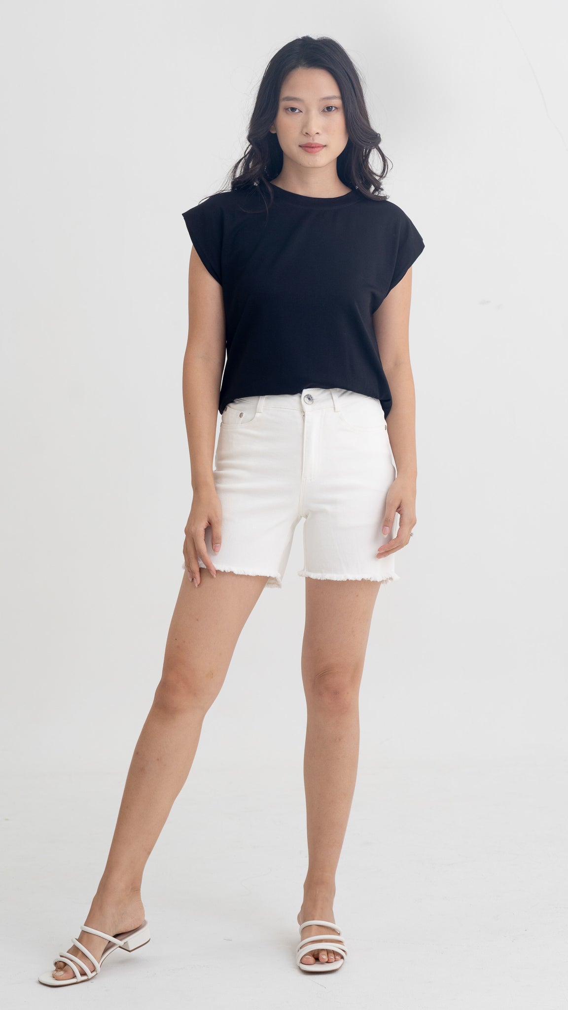 Stevie Raw Hem Denim Shorts in White [ONLINE ONLY]