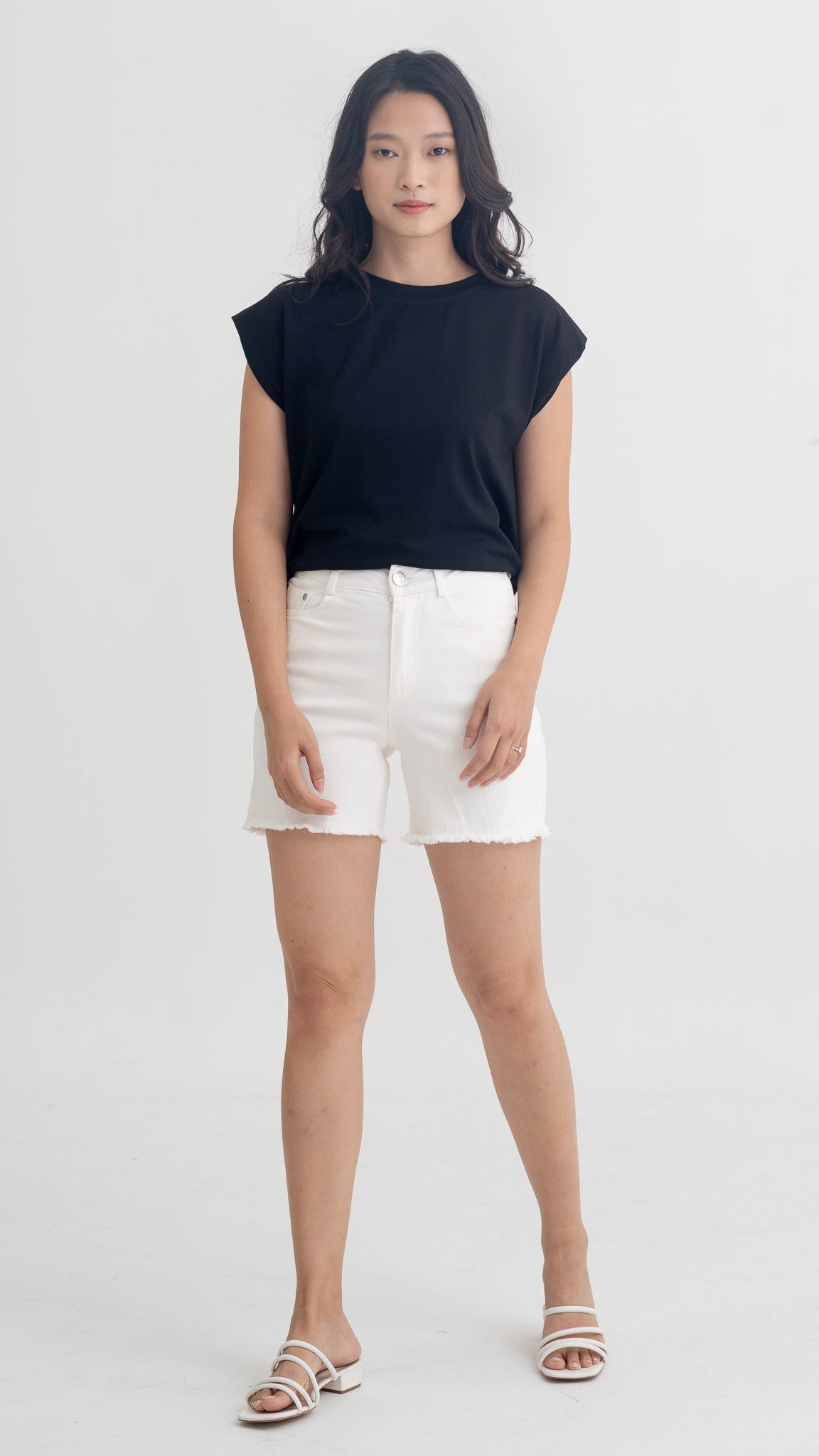Stevie Raw Hem Denim Shorts in White [ONLINE ONLY]