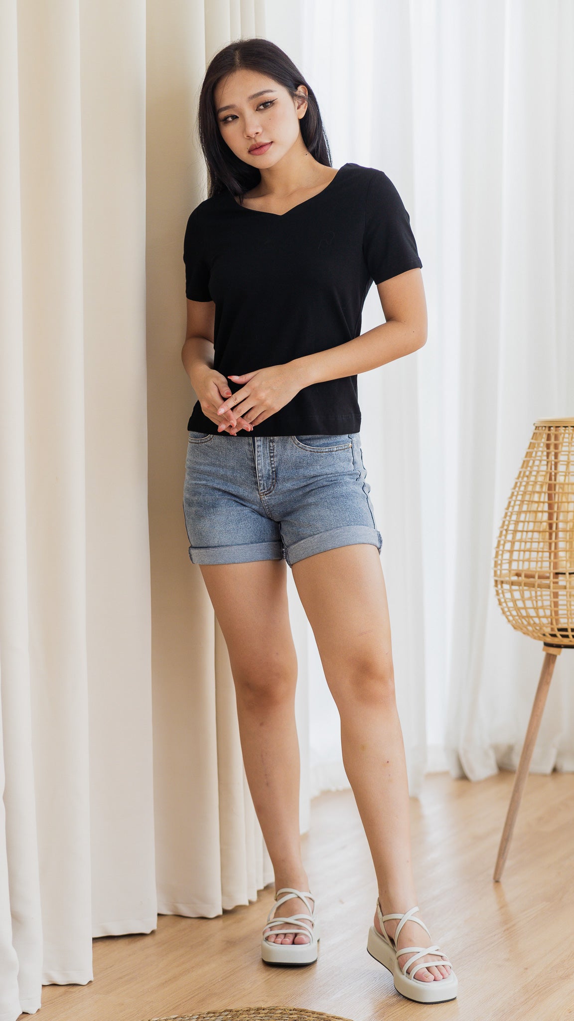 An Essential Two-way Tee in Black [ONLINE ONLY]