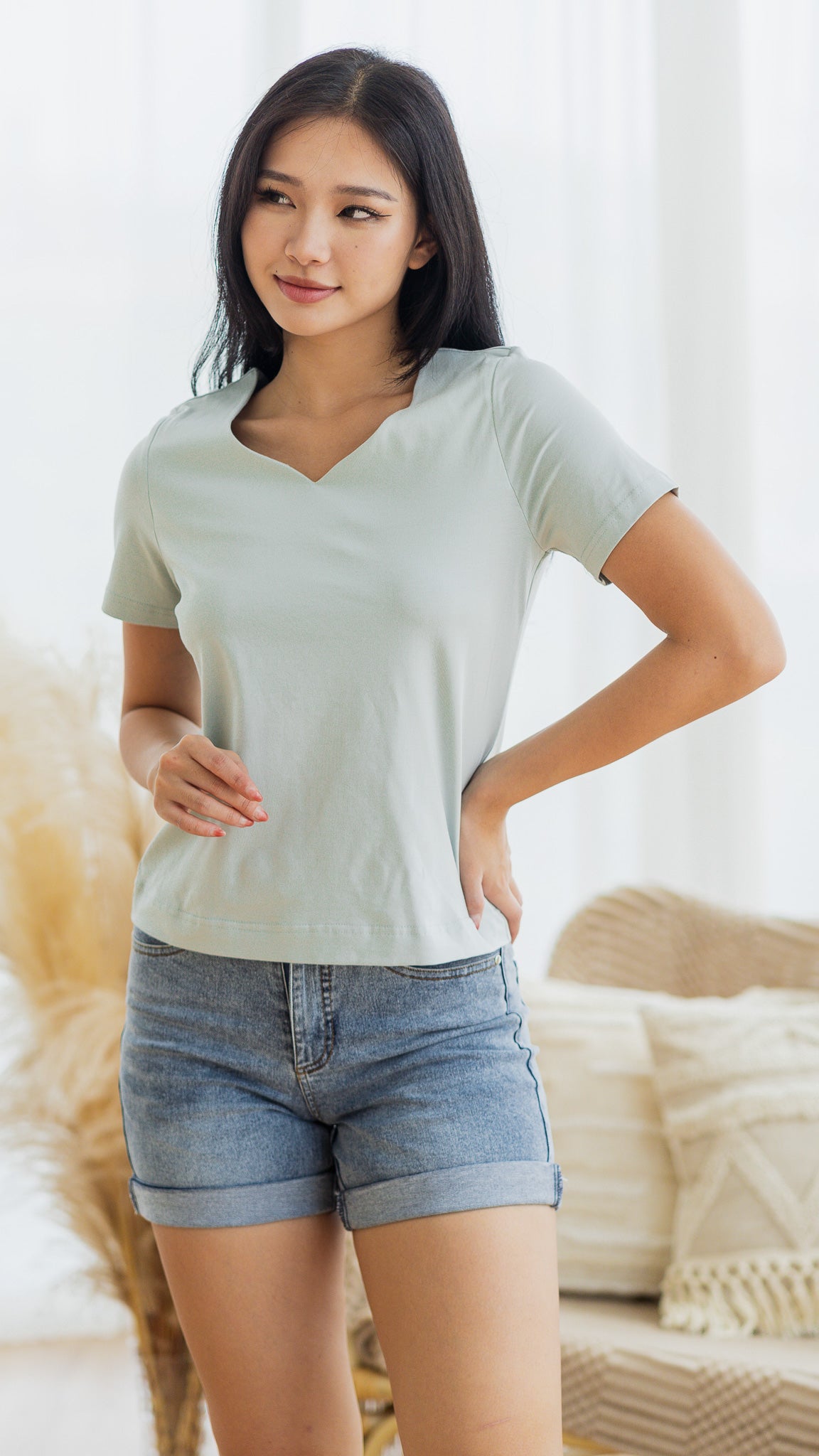 An Essential Two-way Tee in Sky Blue [ONLINE ONLY]